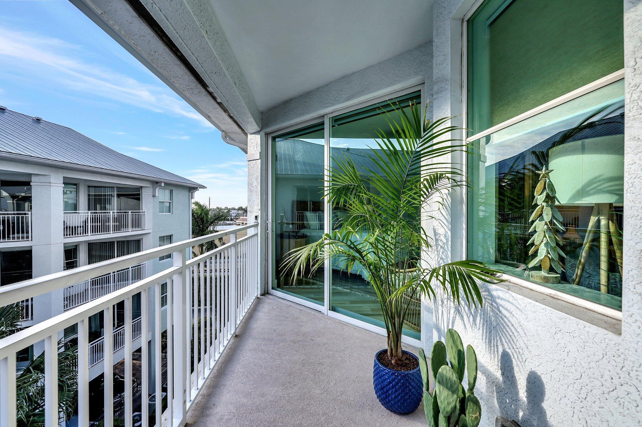875 NW Flagler #404, Stuart FL 34994