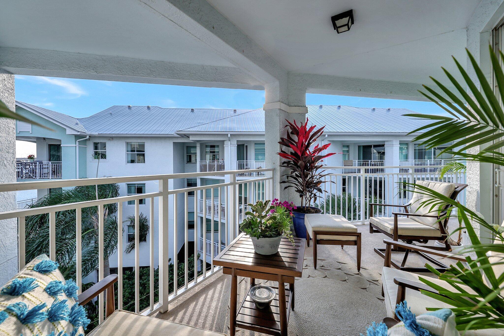 875 NW Flagler #404, Stuart FL 34994