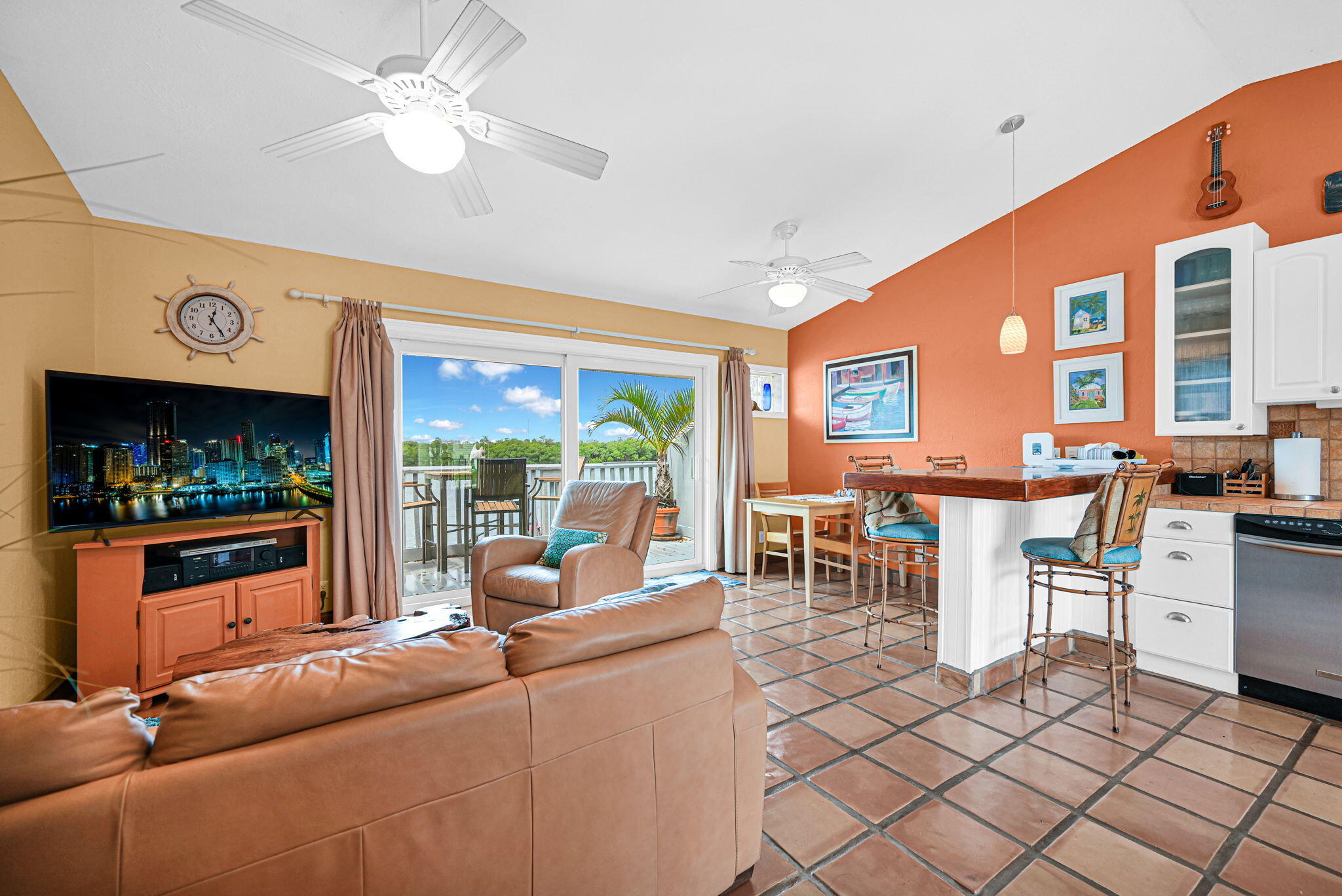 1800 N Ocean #204, Hollywood FL 33019