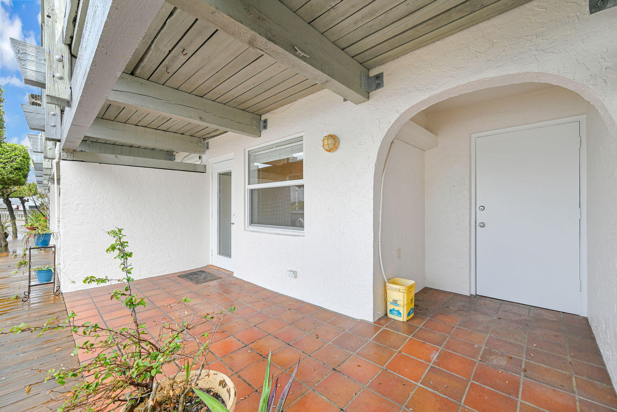 1800 N Ocean #204, Hollywood FL 33019