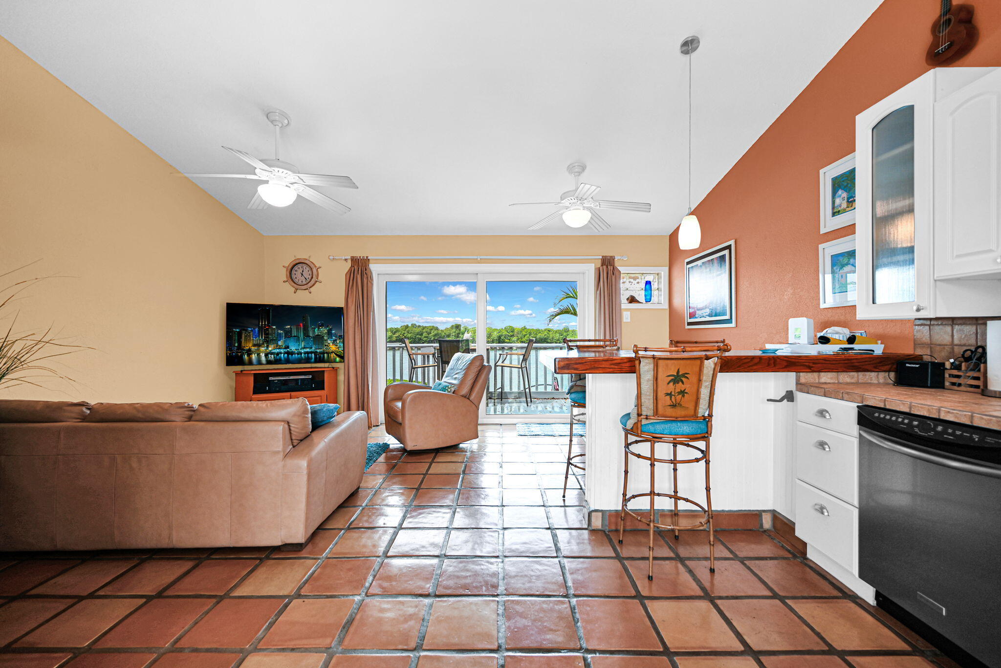1800 N Ocean #204, Hollywood FL 33019