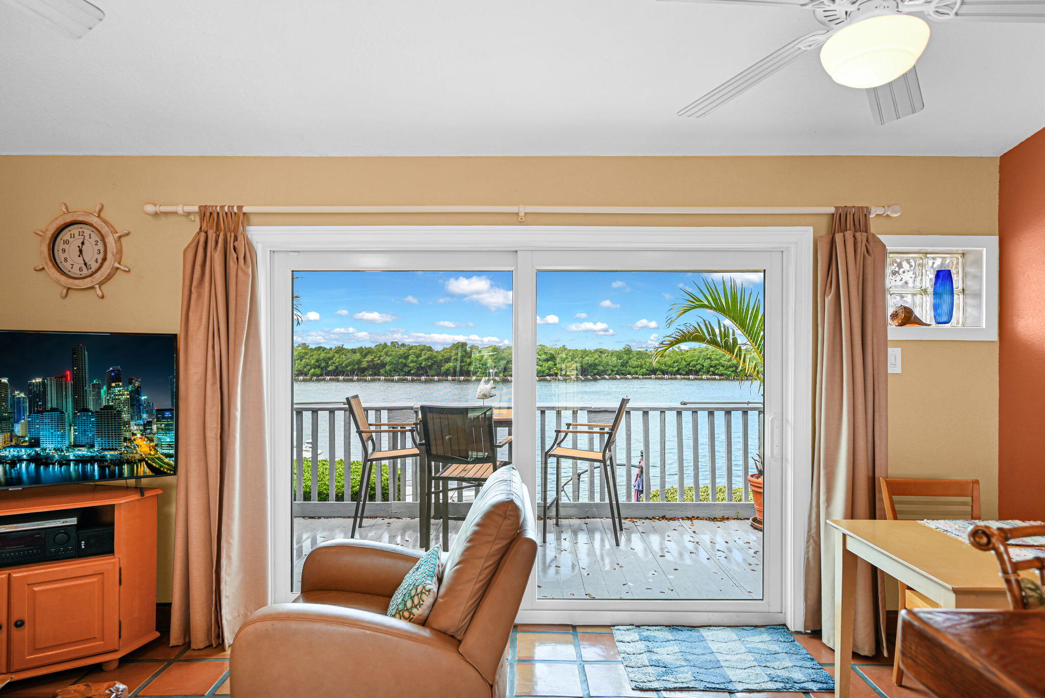 1800 N Ocean #204, Hollywood FL 33019