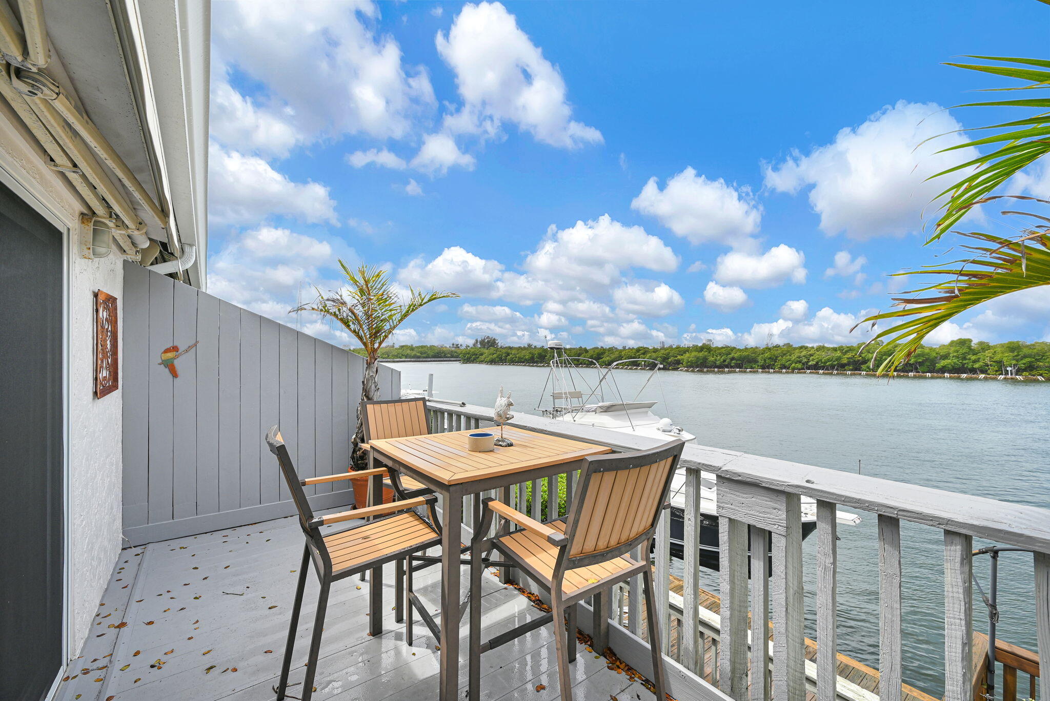 1800 N Ocean #204, Hollywood FL 33019