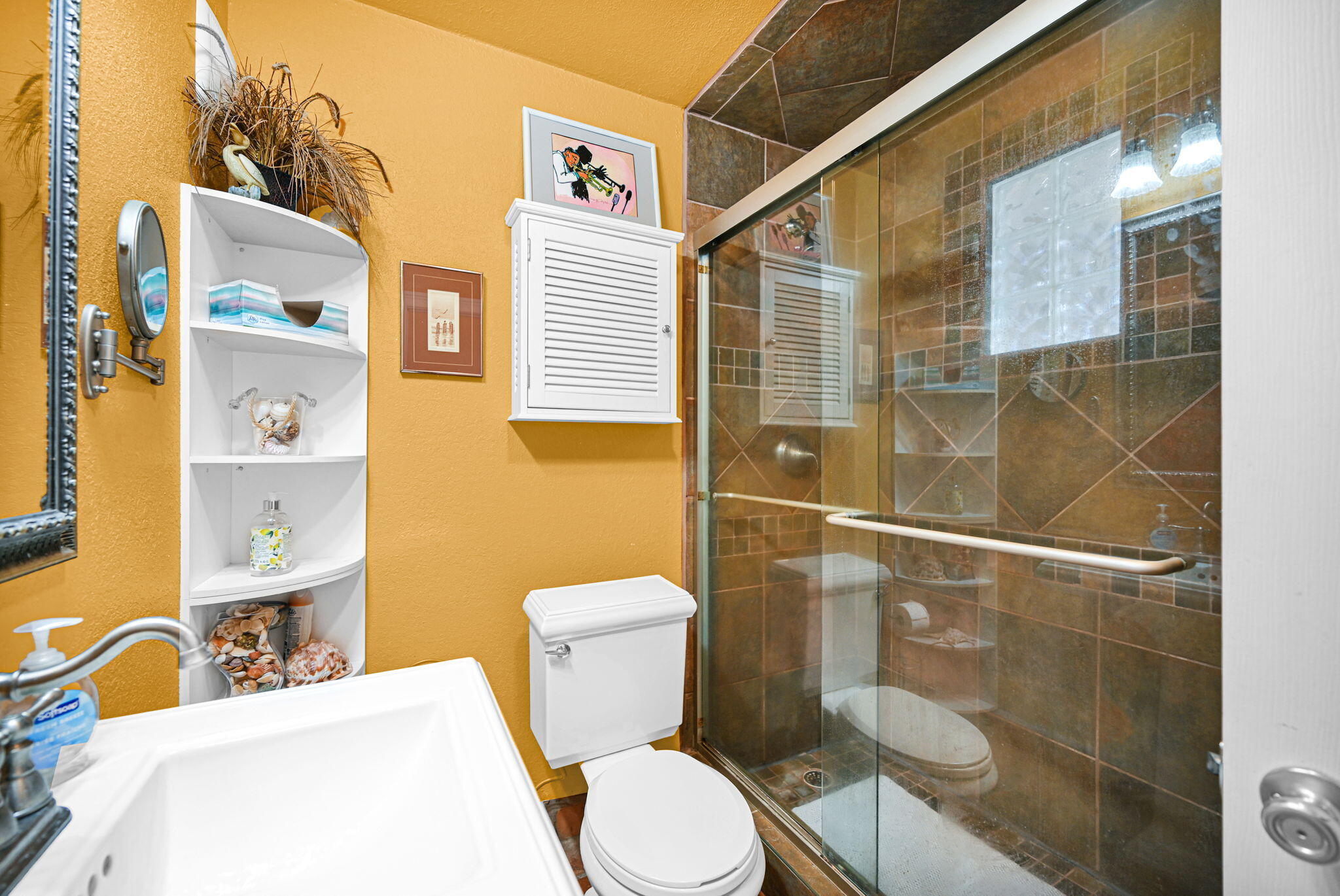 1800 N Ocean #204, Hollywood FL 33019