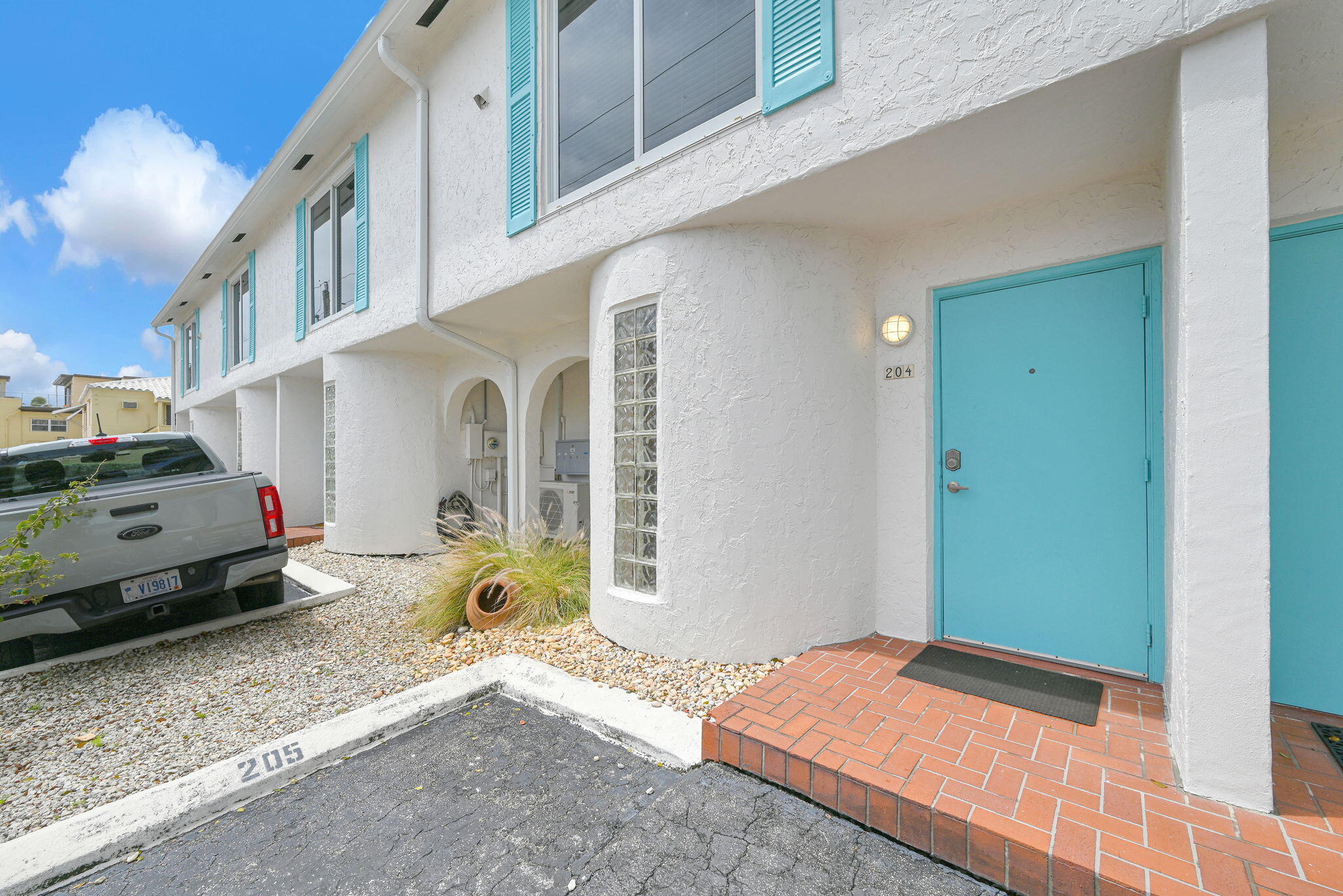 1800 N Ocean #204, Hollywood FL 33019
