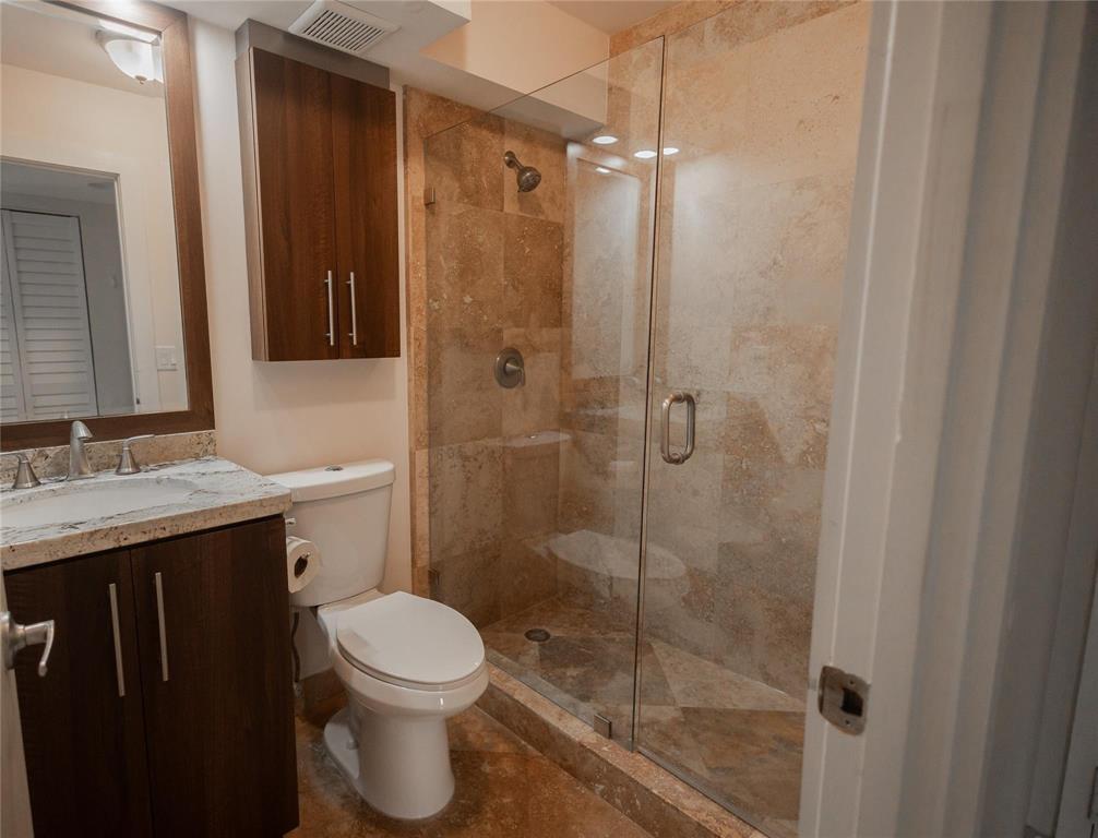 4152 Inverrary #202, Lauderhill FL 33319