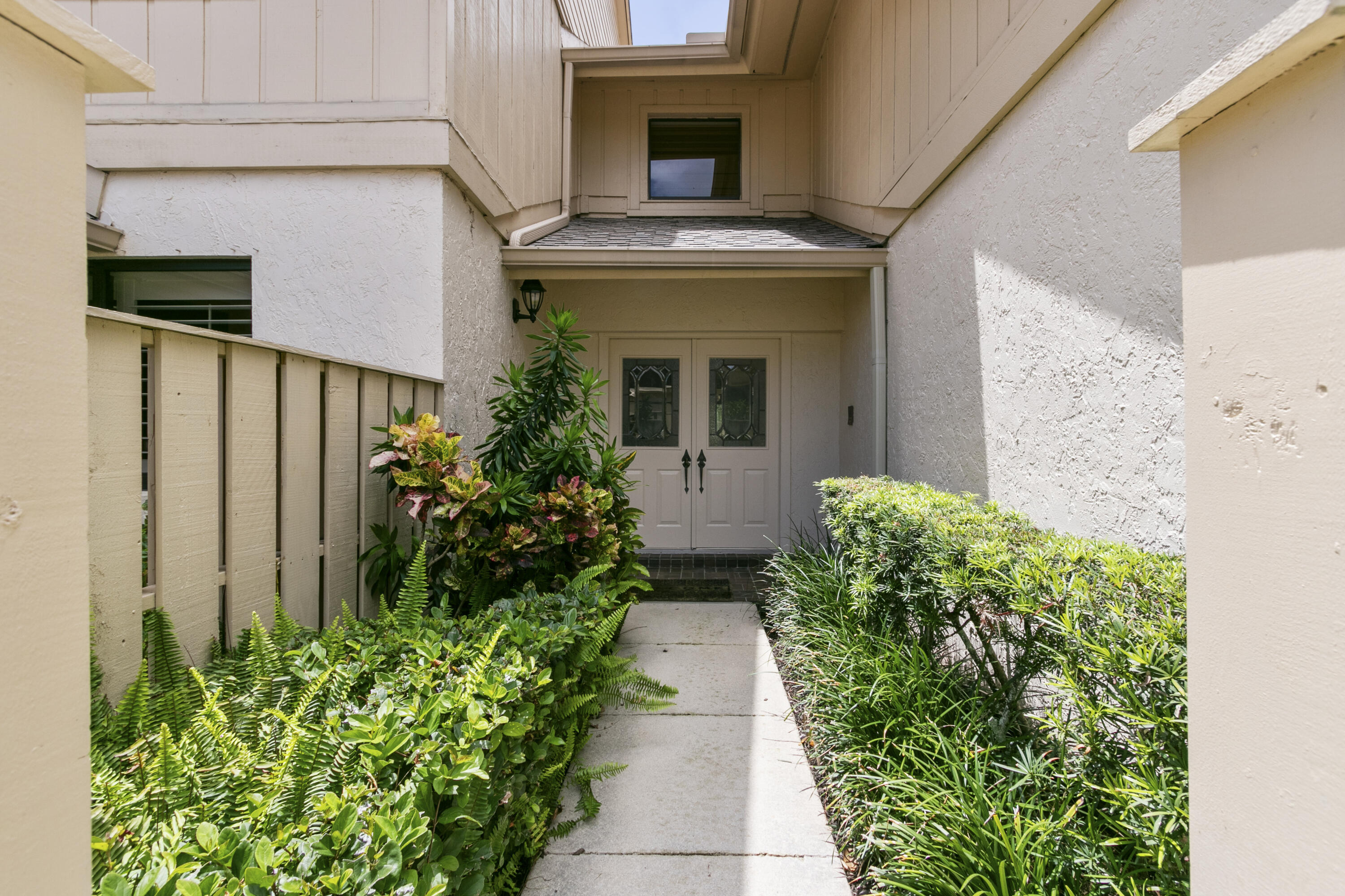 17110 Waterbend #219, Jupiter FL 33477