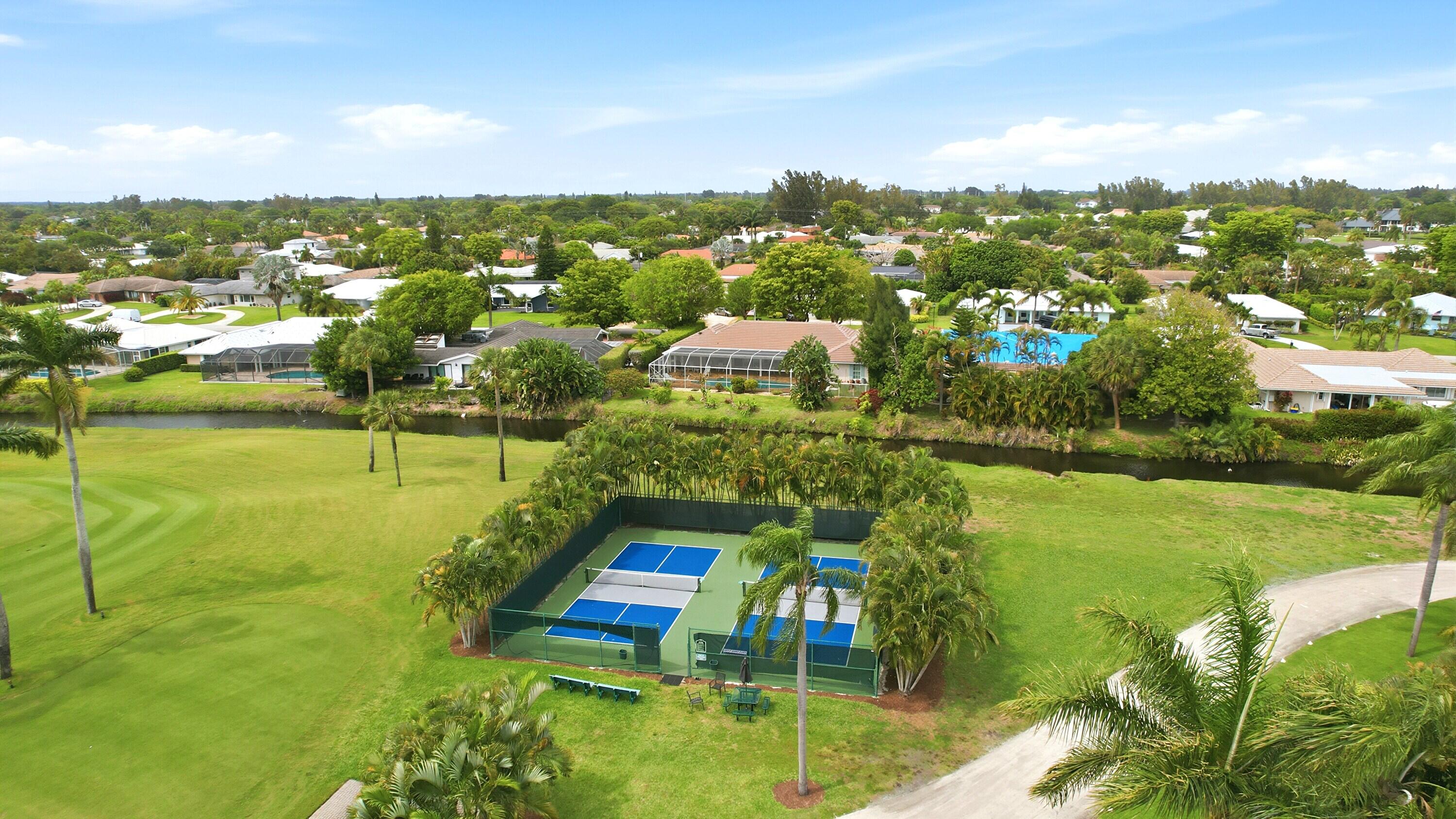 324 Orange Tree #4, Atlantis FL 33462