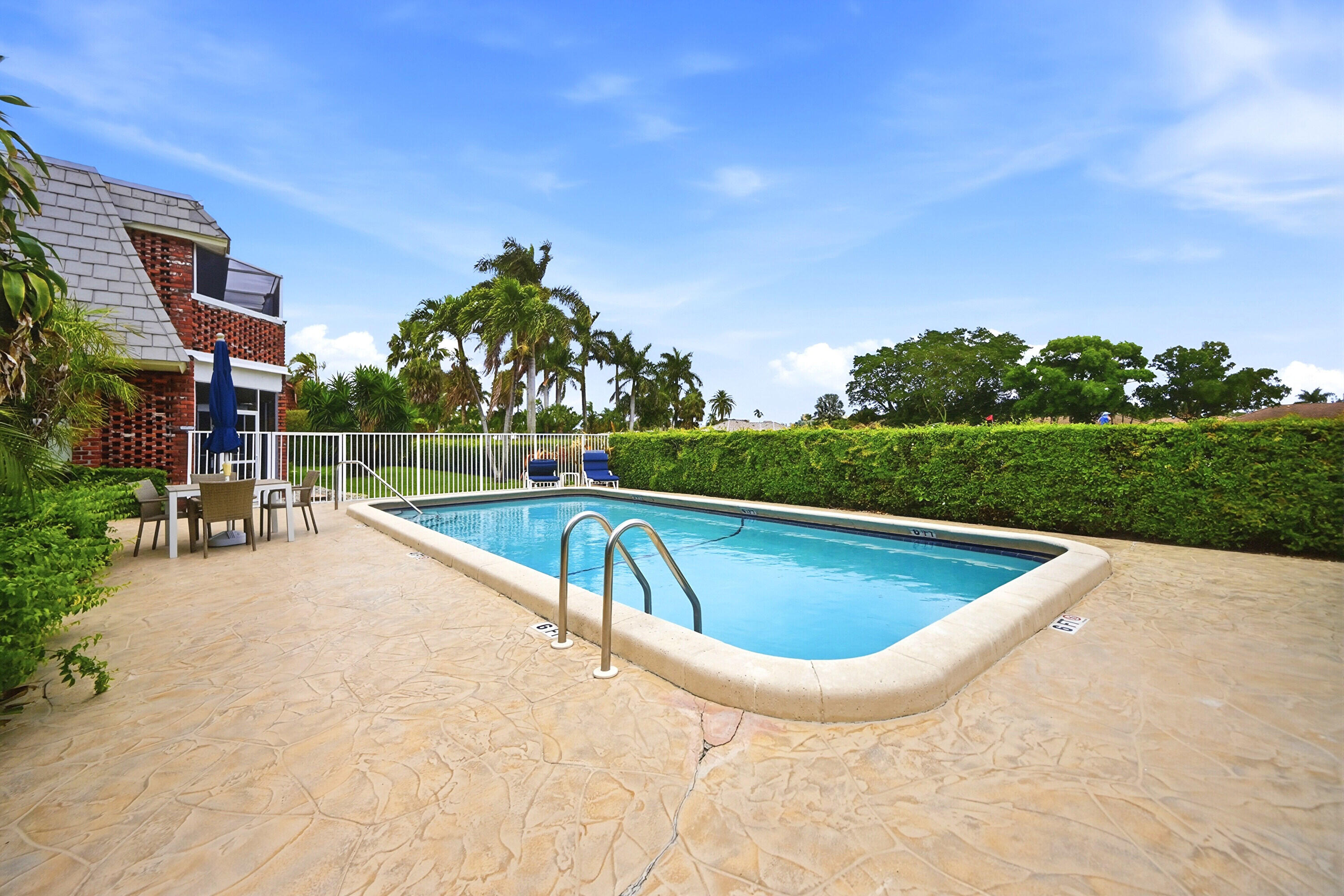 324 Orange Tree #4, Atlantis FL 33462