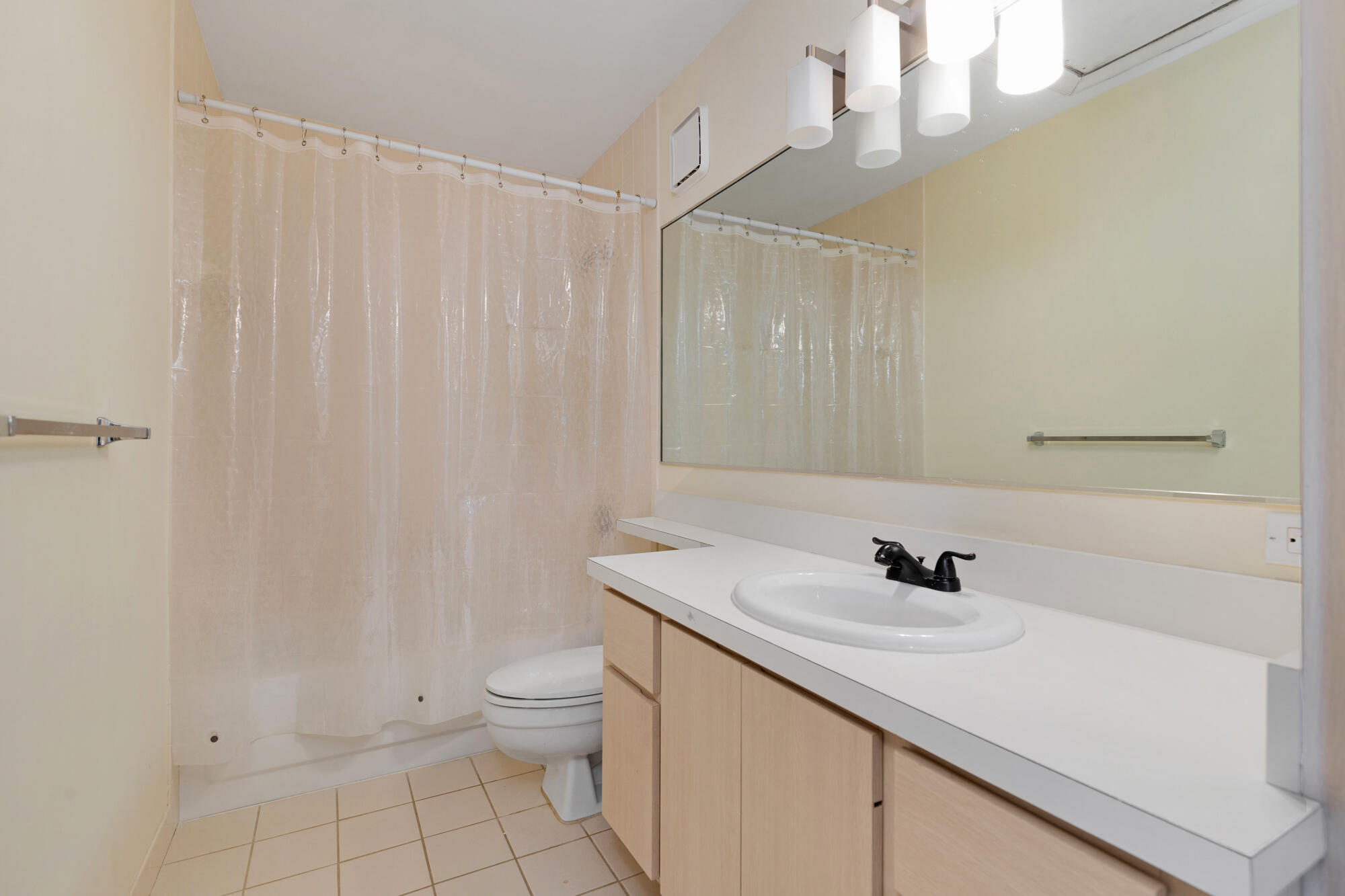 8142 Bridgewater #42c, Lake Clarke Shores FL 33406