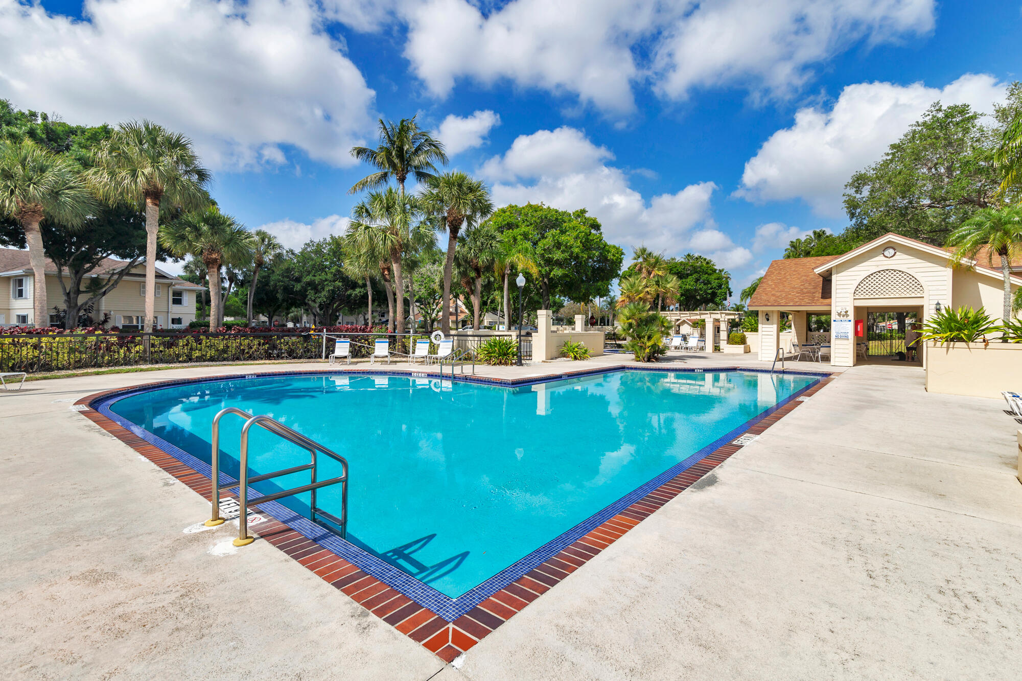 8142 Bridgewater #42c, Lake Clarke Shores FL 33406