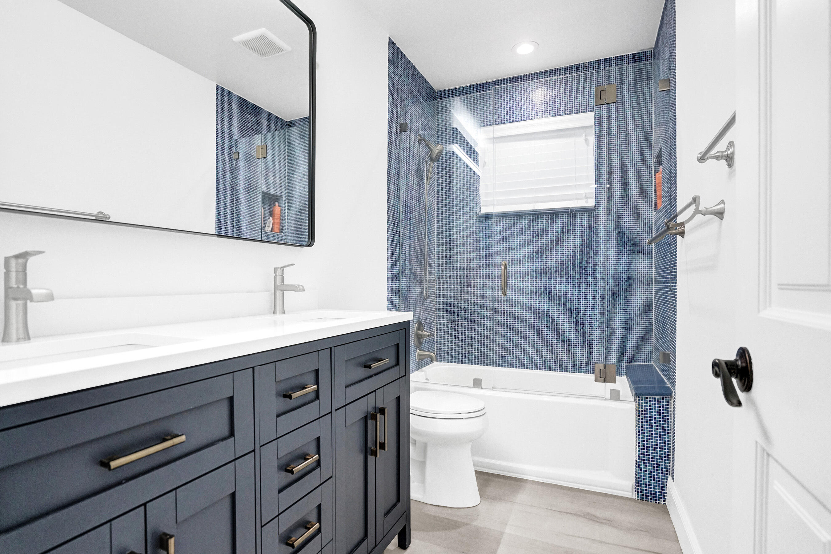 10650 Paris, Cooper City FL 33026