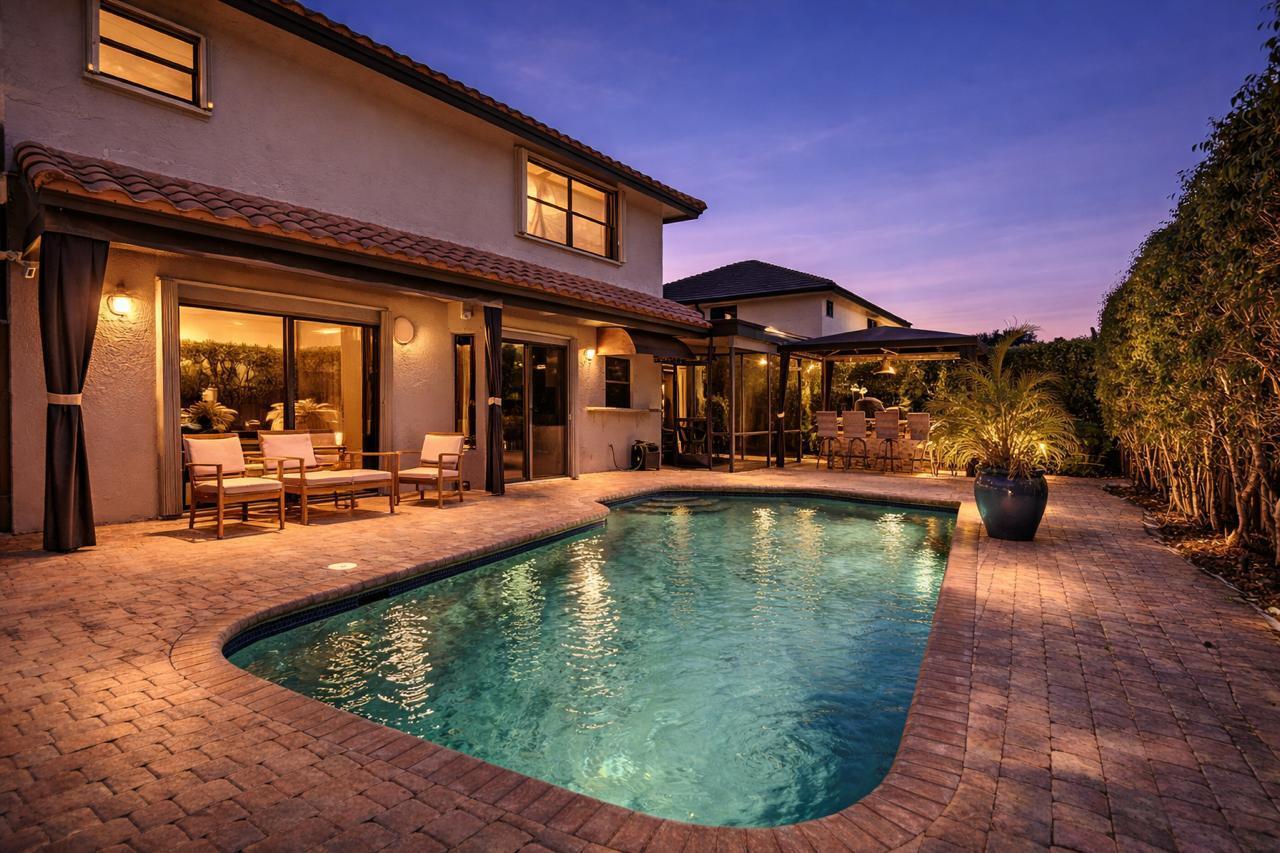 10650 Paris, Cooper City FL 33026