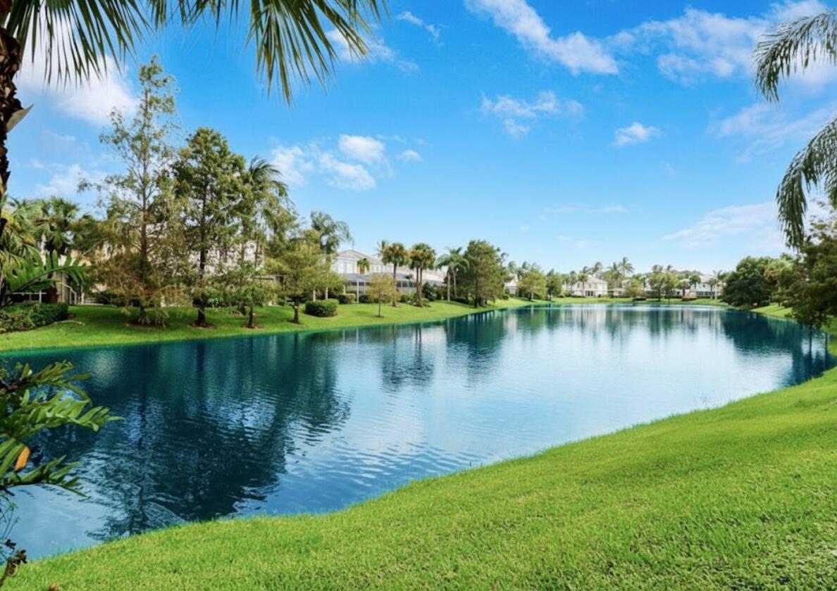 156 Santa Barbara, Palm Beach Gardens FL 33410