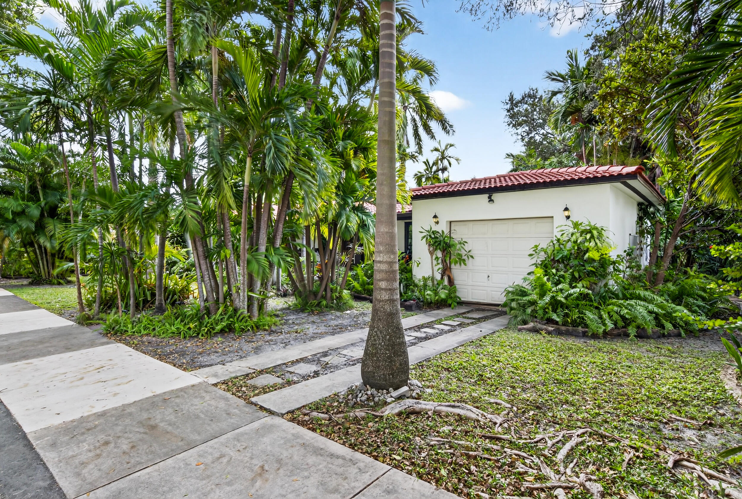 320 San Sebastian, Coral Gables FL 33134