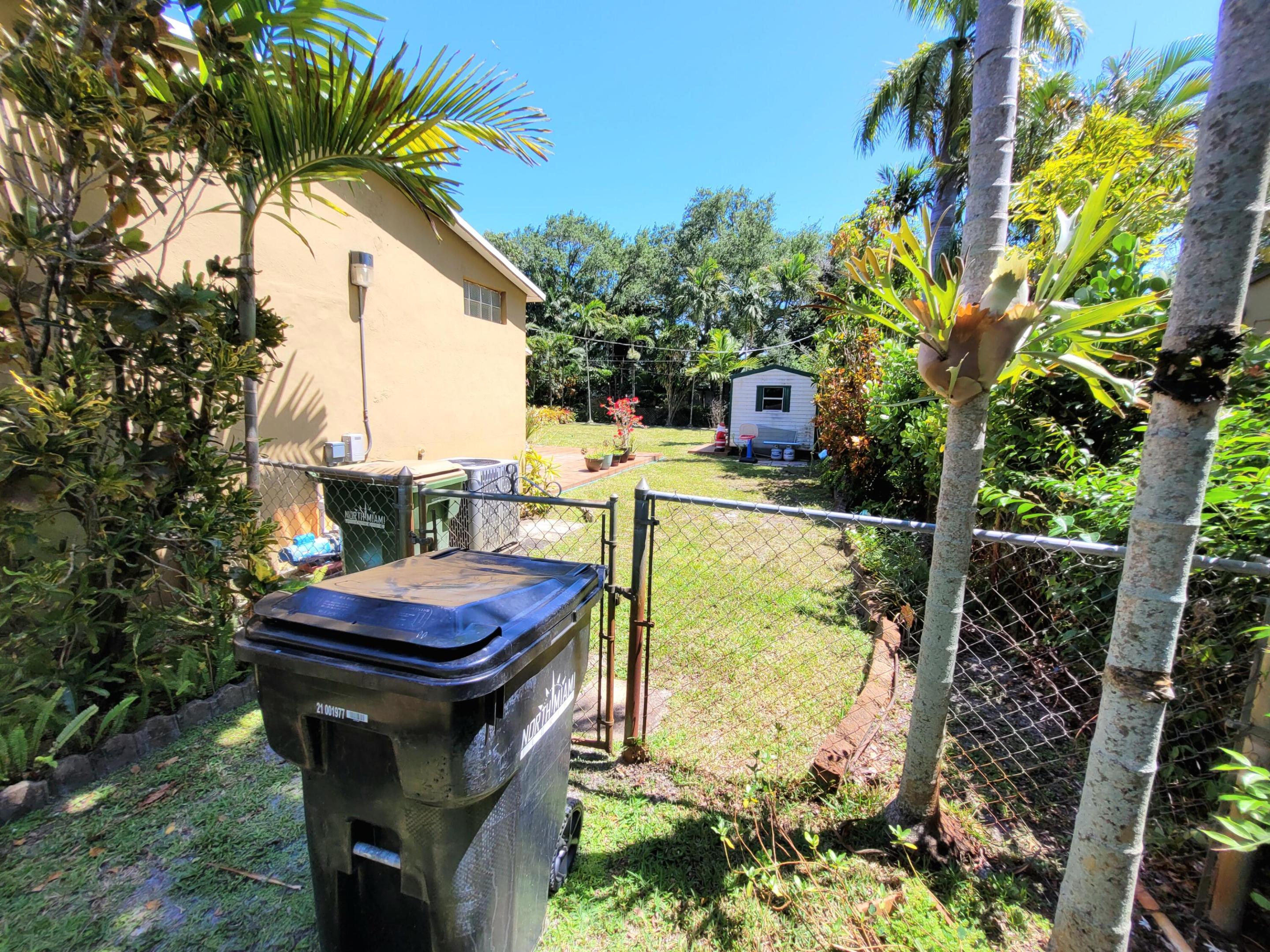 1060 NE 122nd, North Miami FL 33161