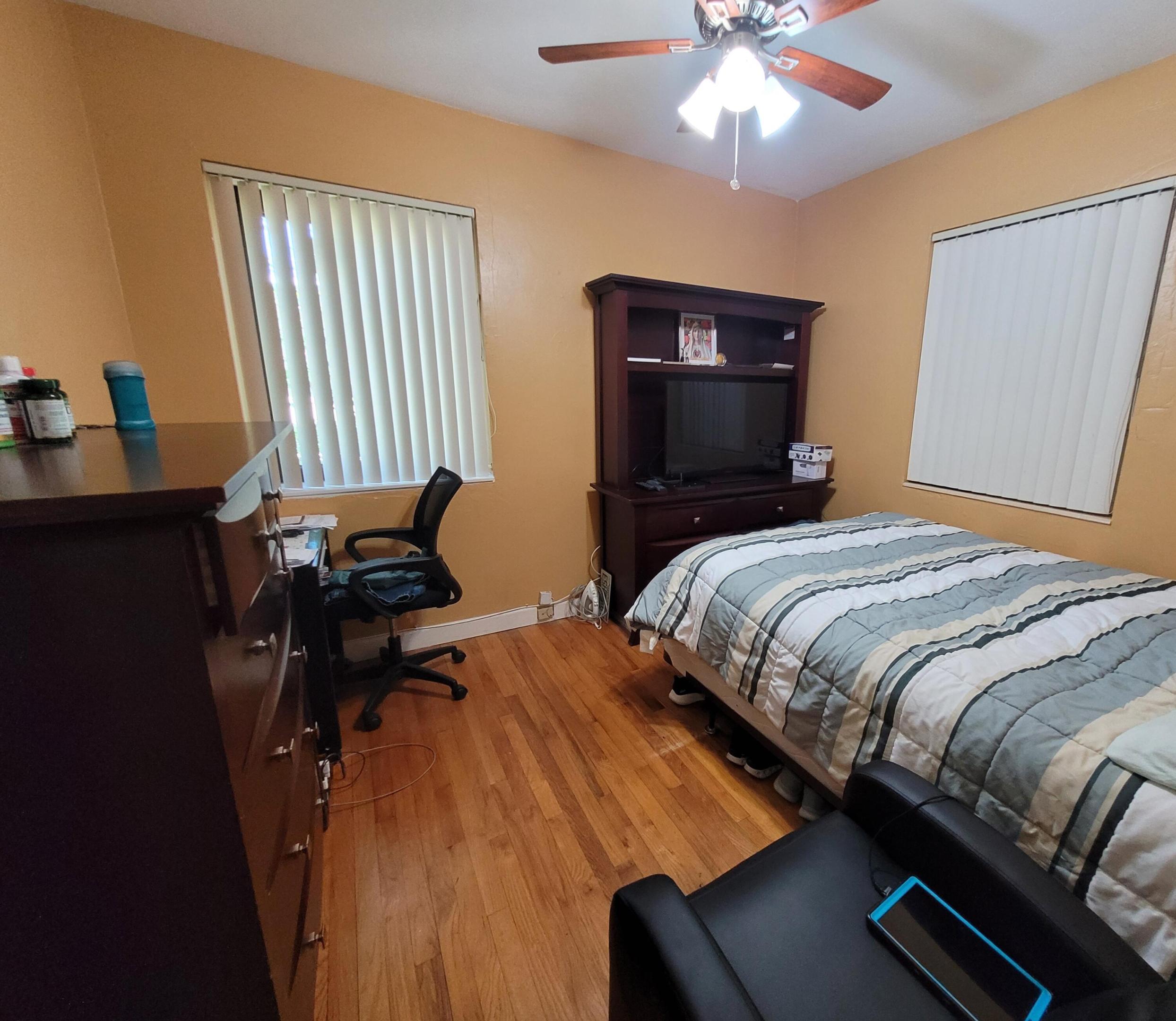 1060 NE 122nd, North Miami FL 33161