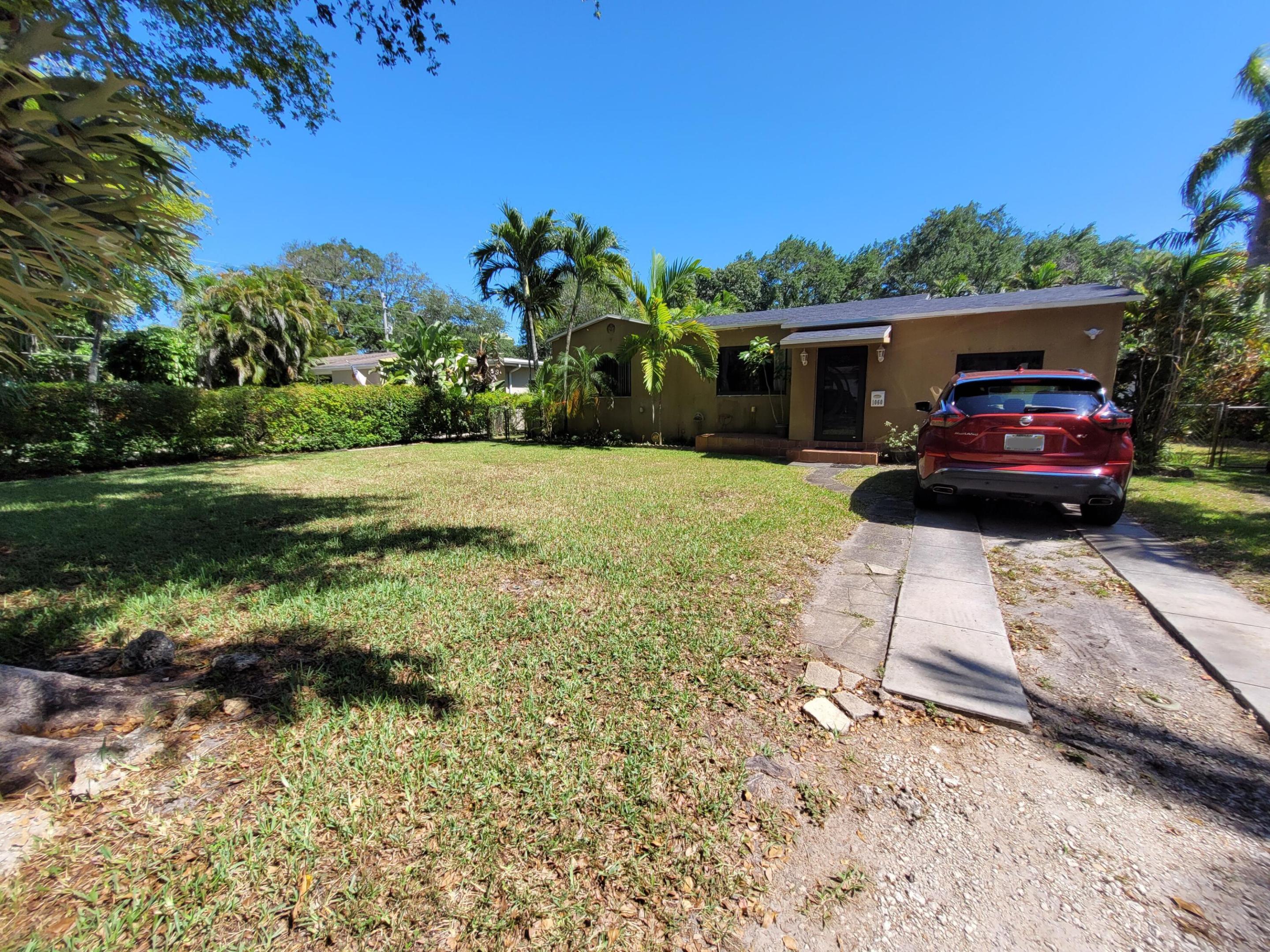 1060 NE 122nd, North Miami FL 33161