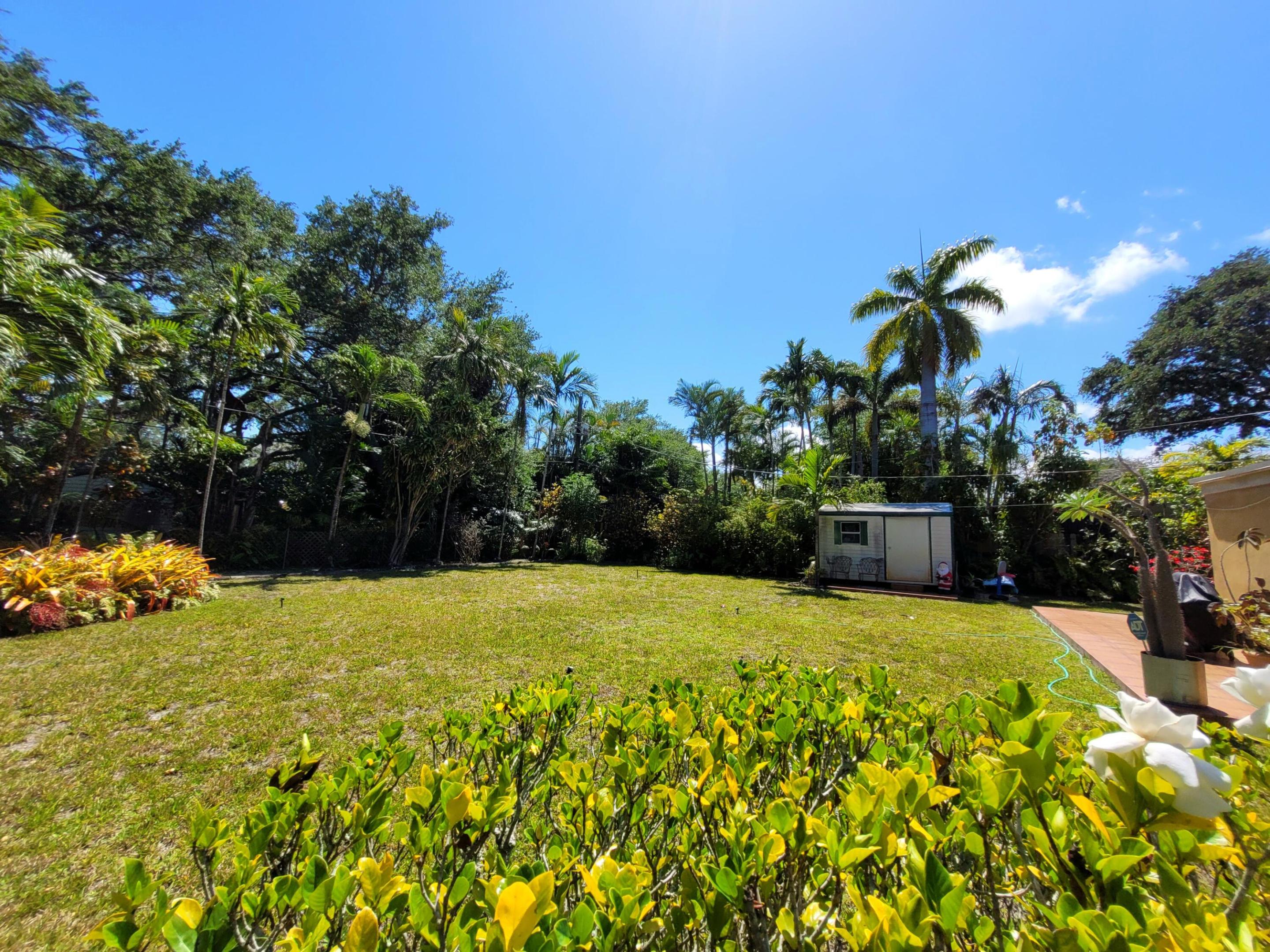 1060 NE 122nd, North Miami FL 33161