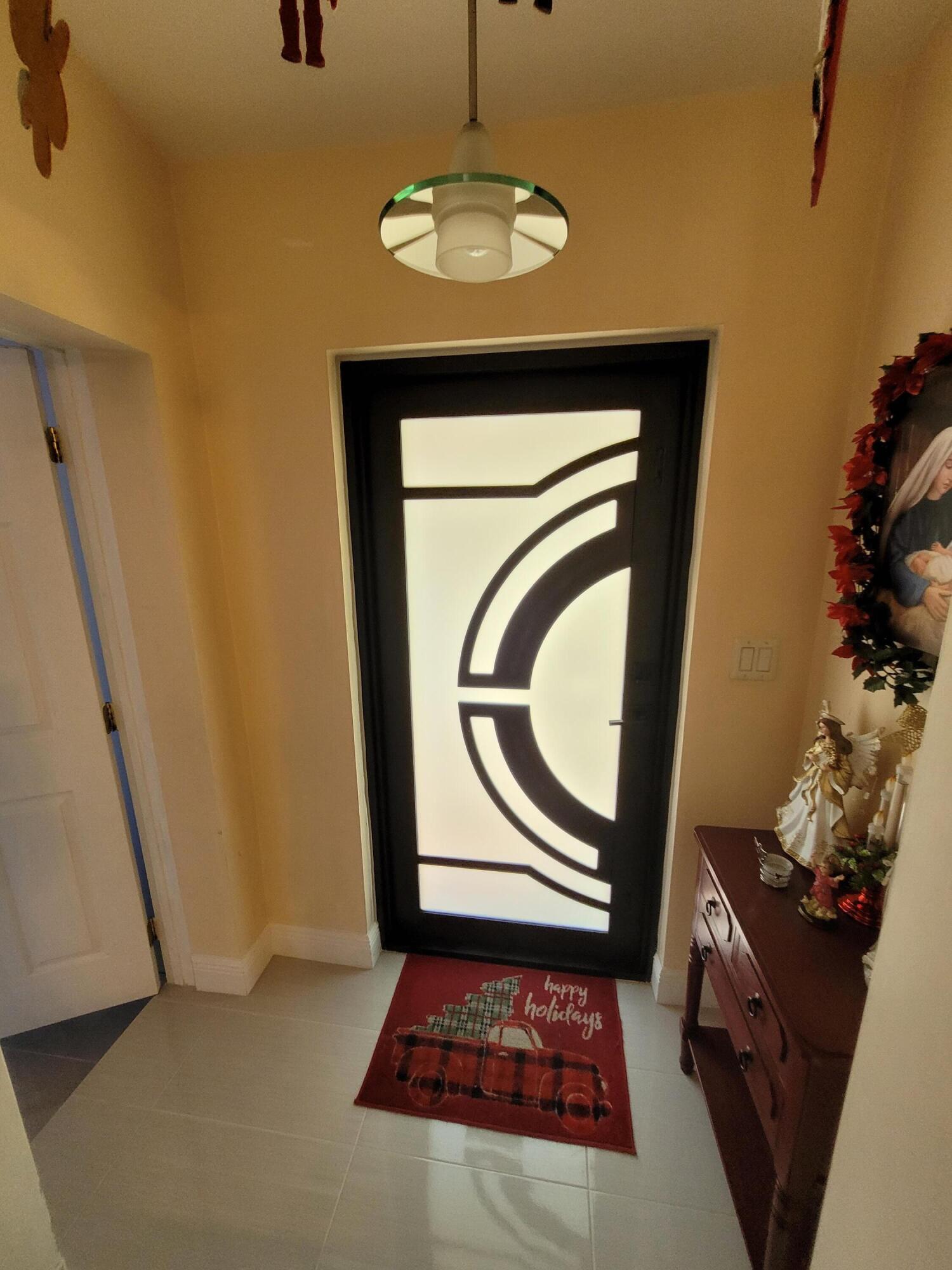 1060 NE 122nd, North Miami FL 33161