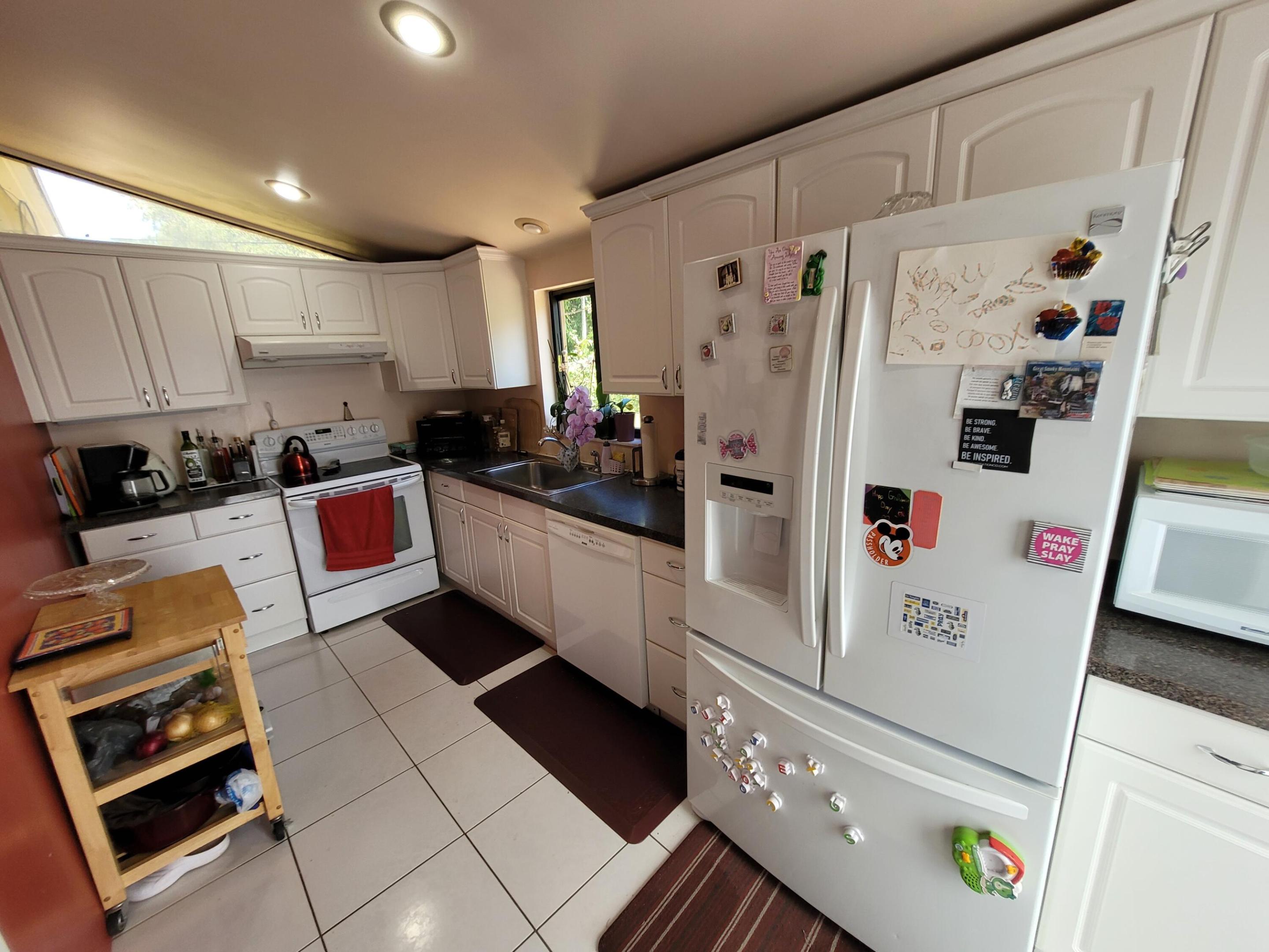 1060 NE 122nd, North Miami FL 33161