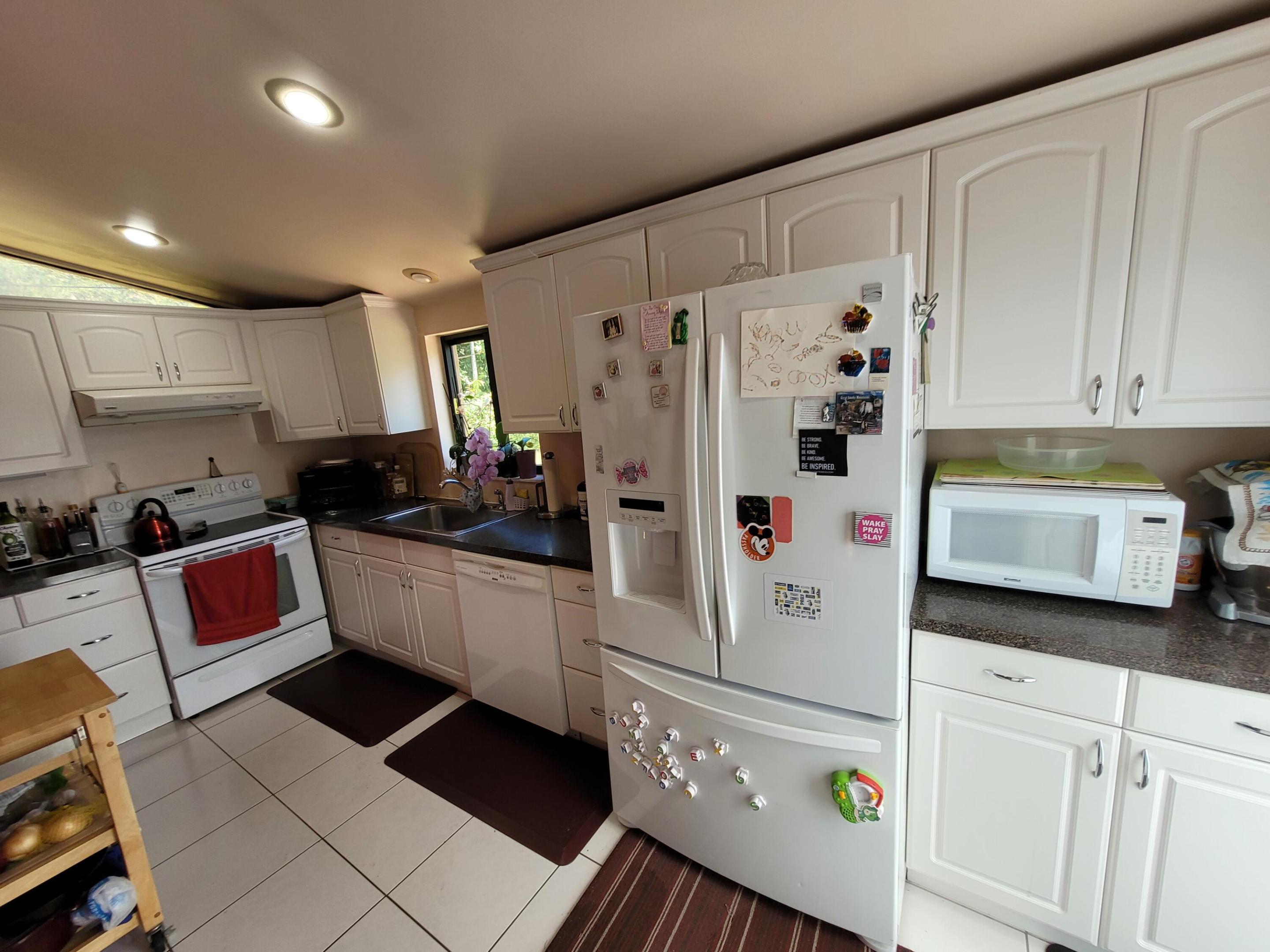 1060 NE 122nd, North Miami FL 33161