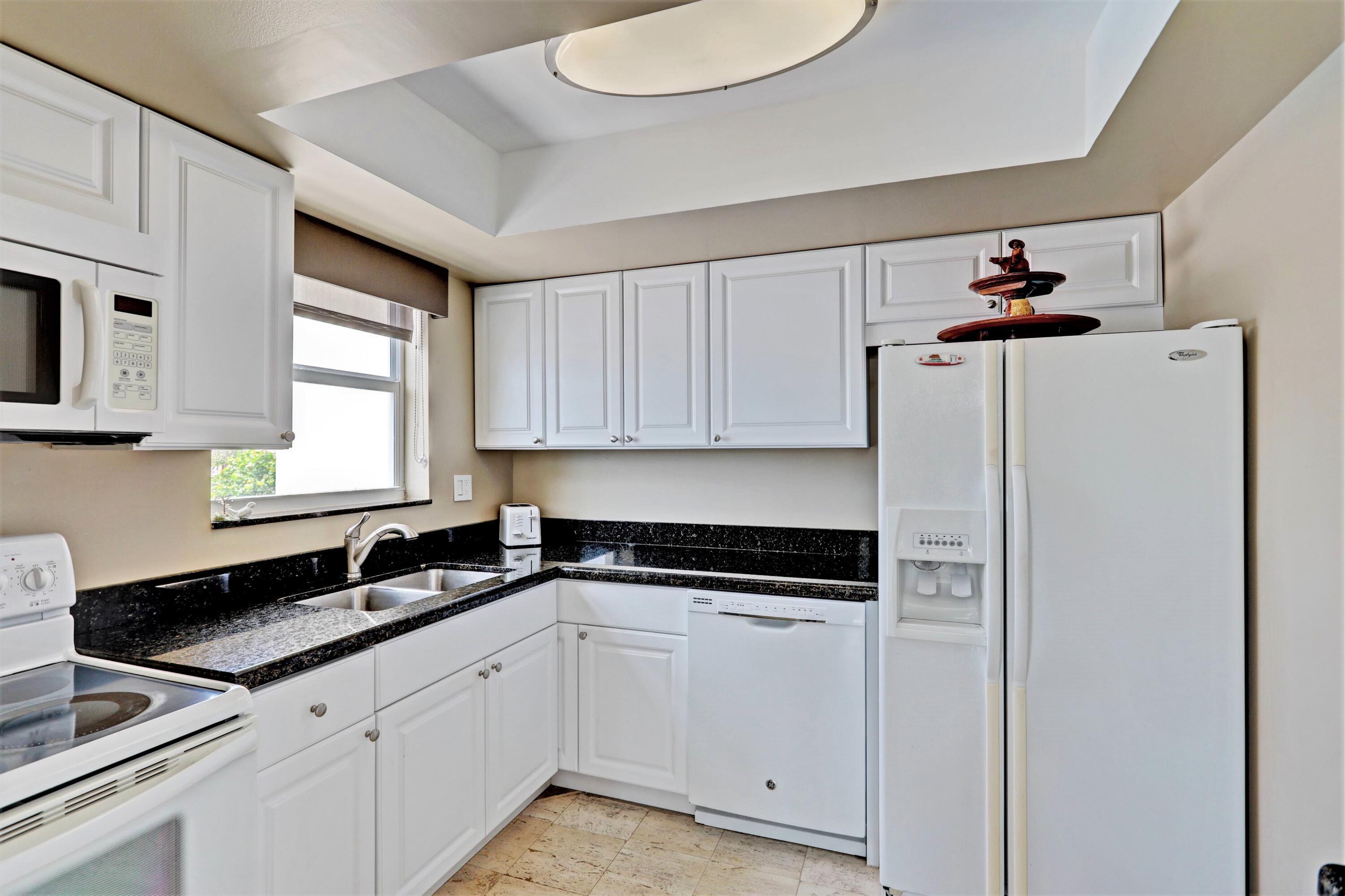 1820 New Palm #201, Boynton Beach FL 33435