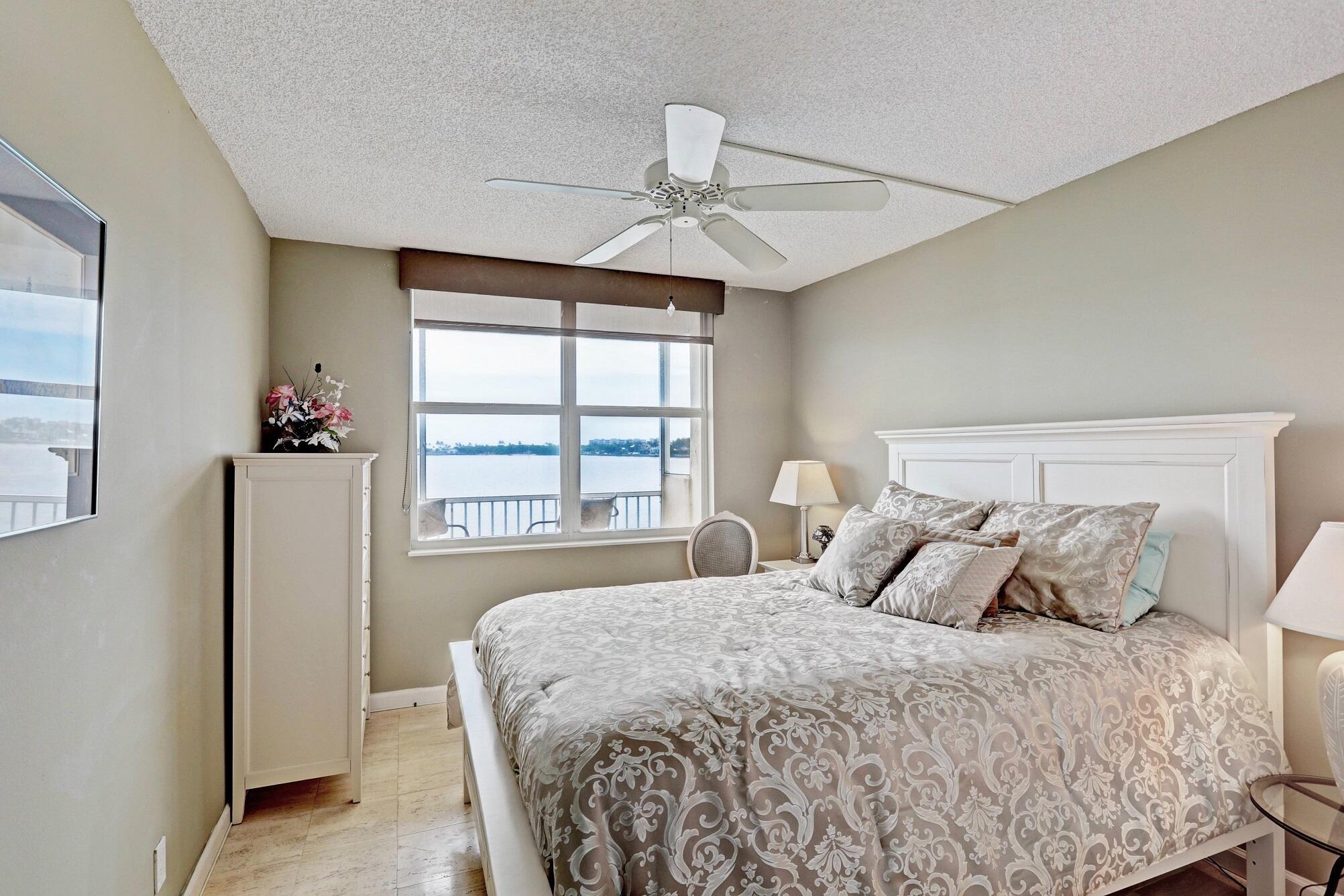 1820 New Palm #201, Boynton Beach FL 33435