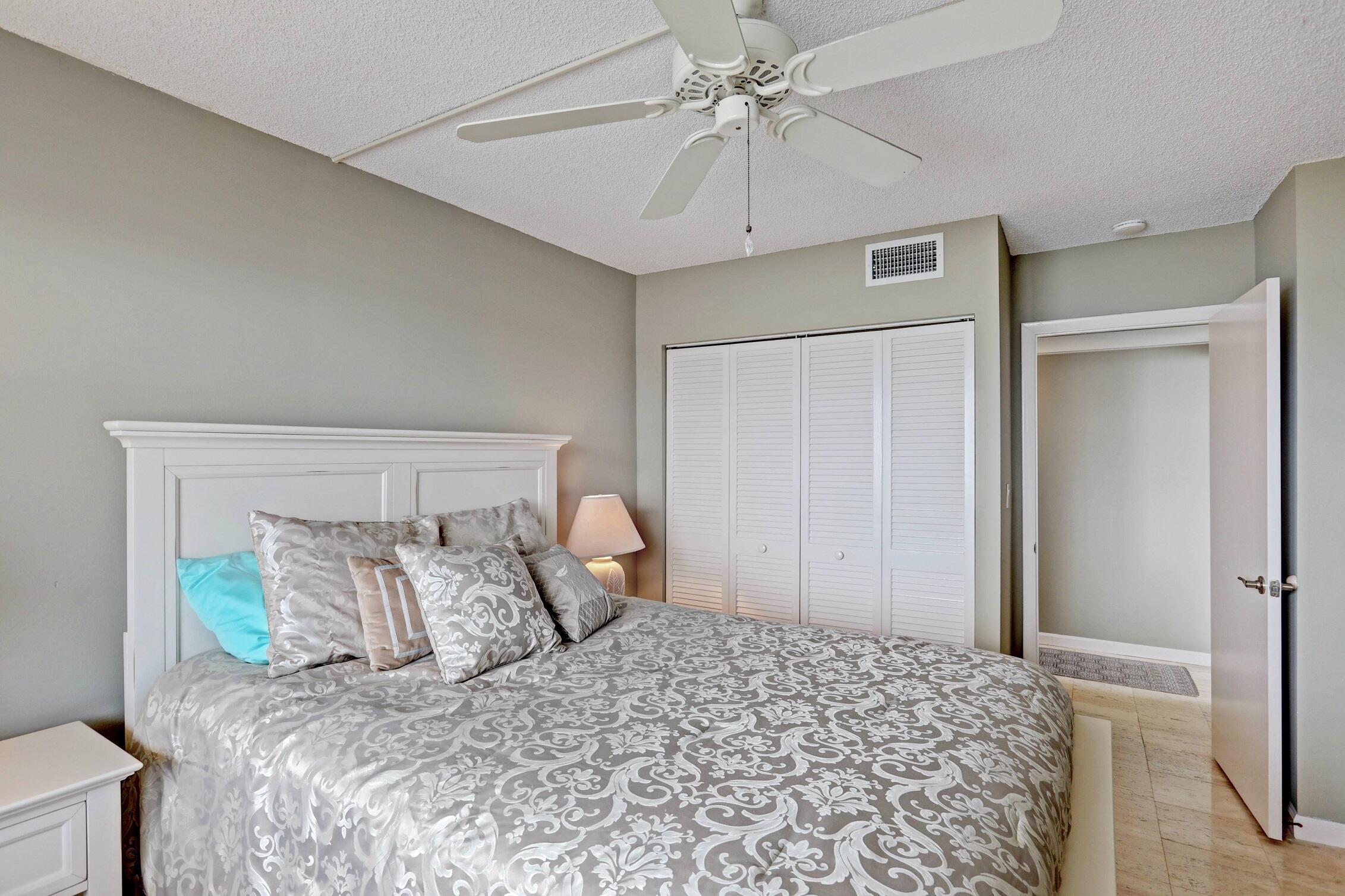 1820 New Palm #201, Boynton Beach FL 33435