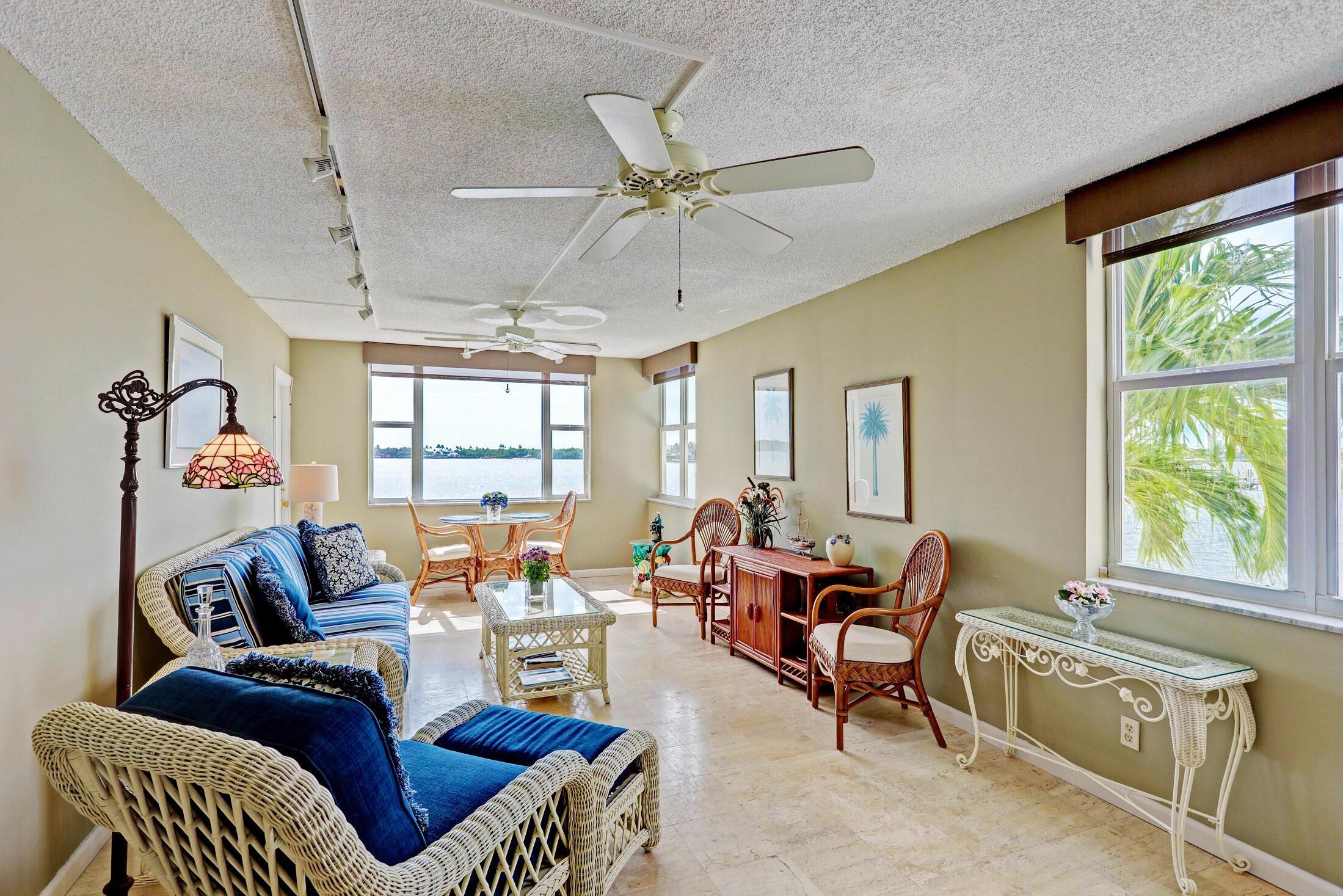 1820 New Palm #201, Boynton Beach FL 33435