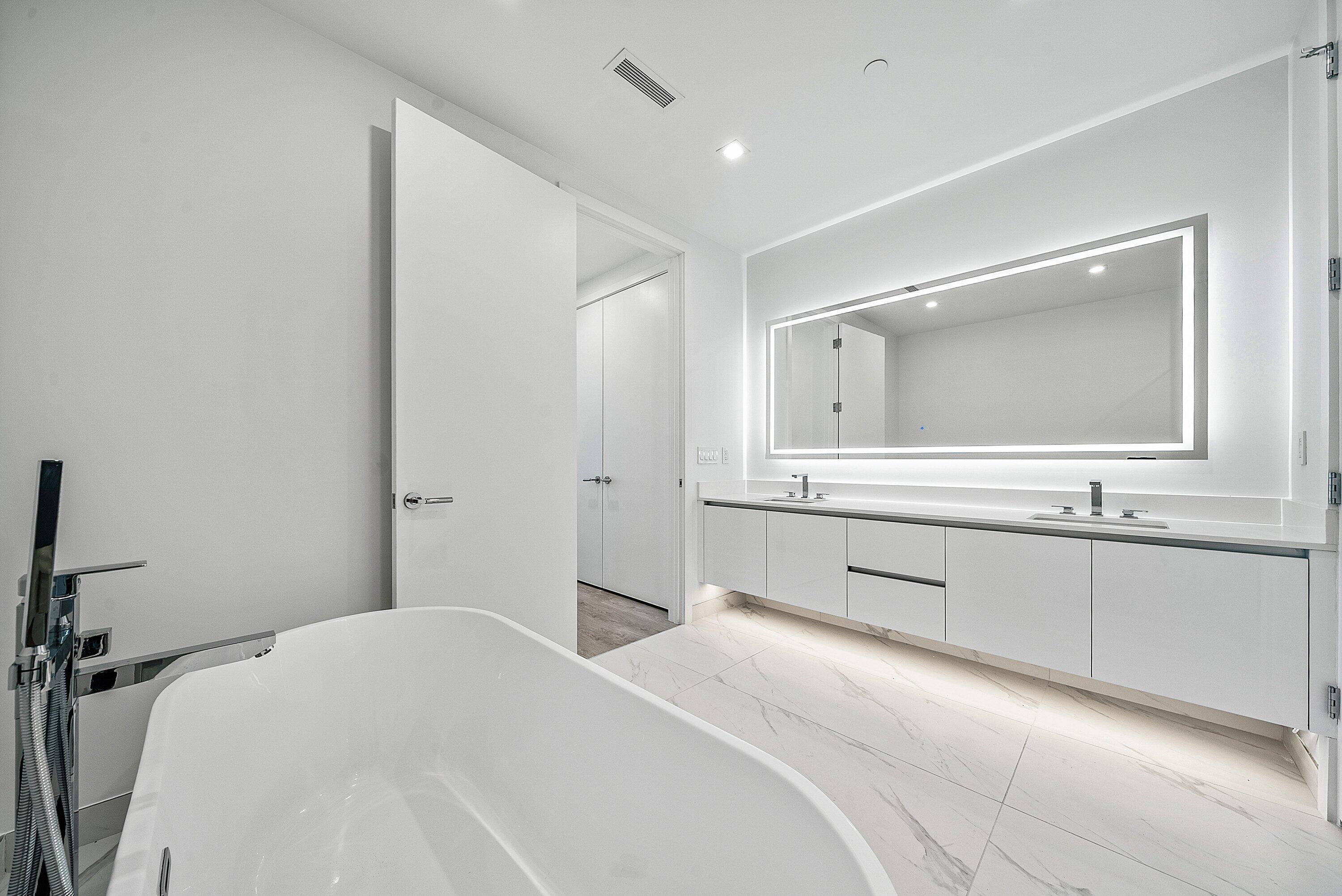 220 Lake Shore #1508, Lake Park FL 33403
