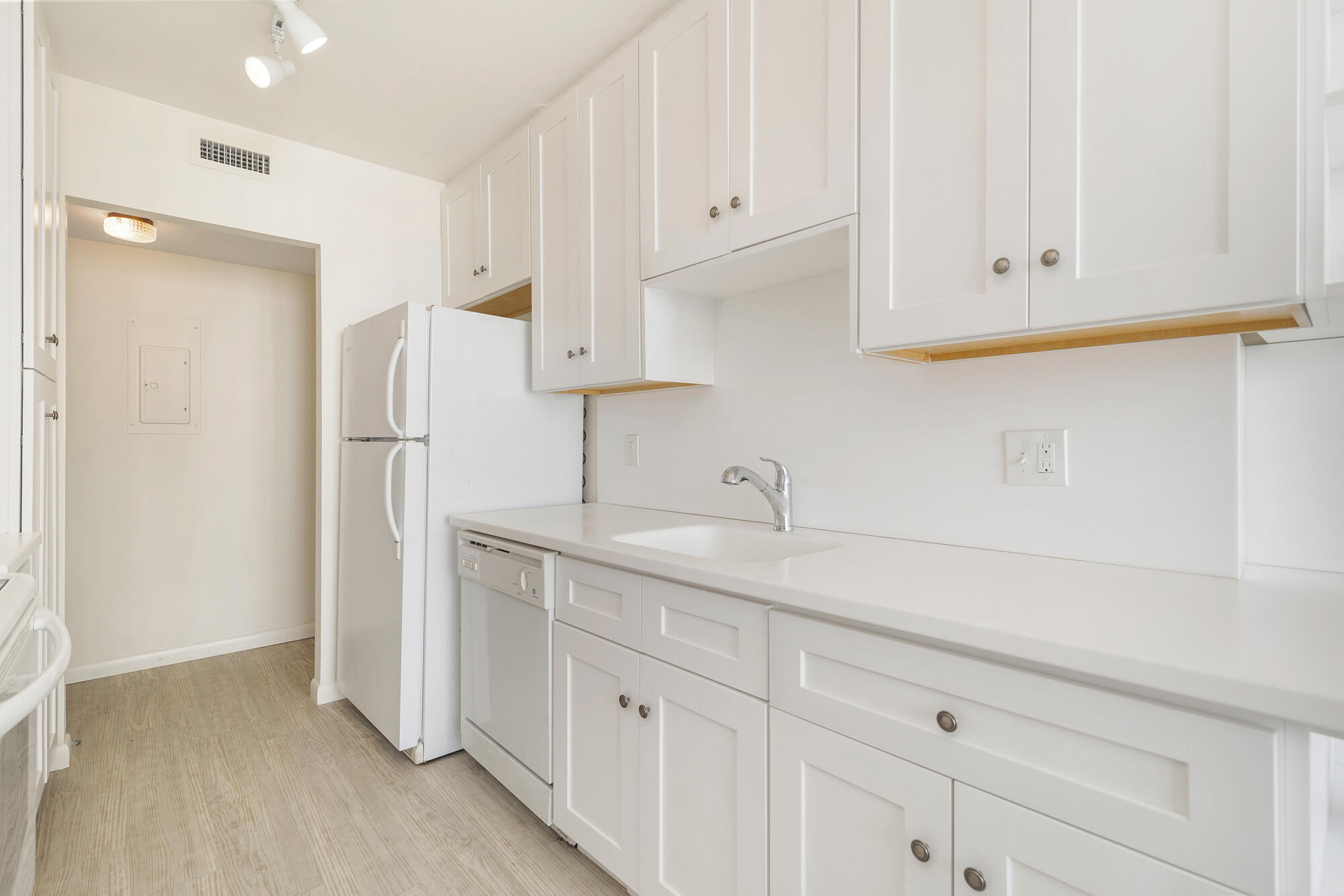 1801 S Flagler #1105, West Palm Beach FL 33401