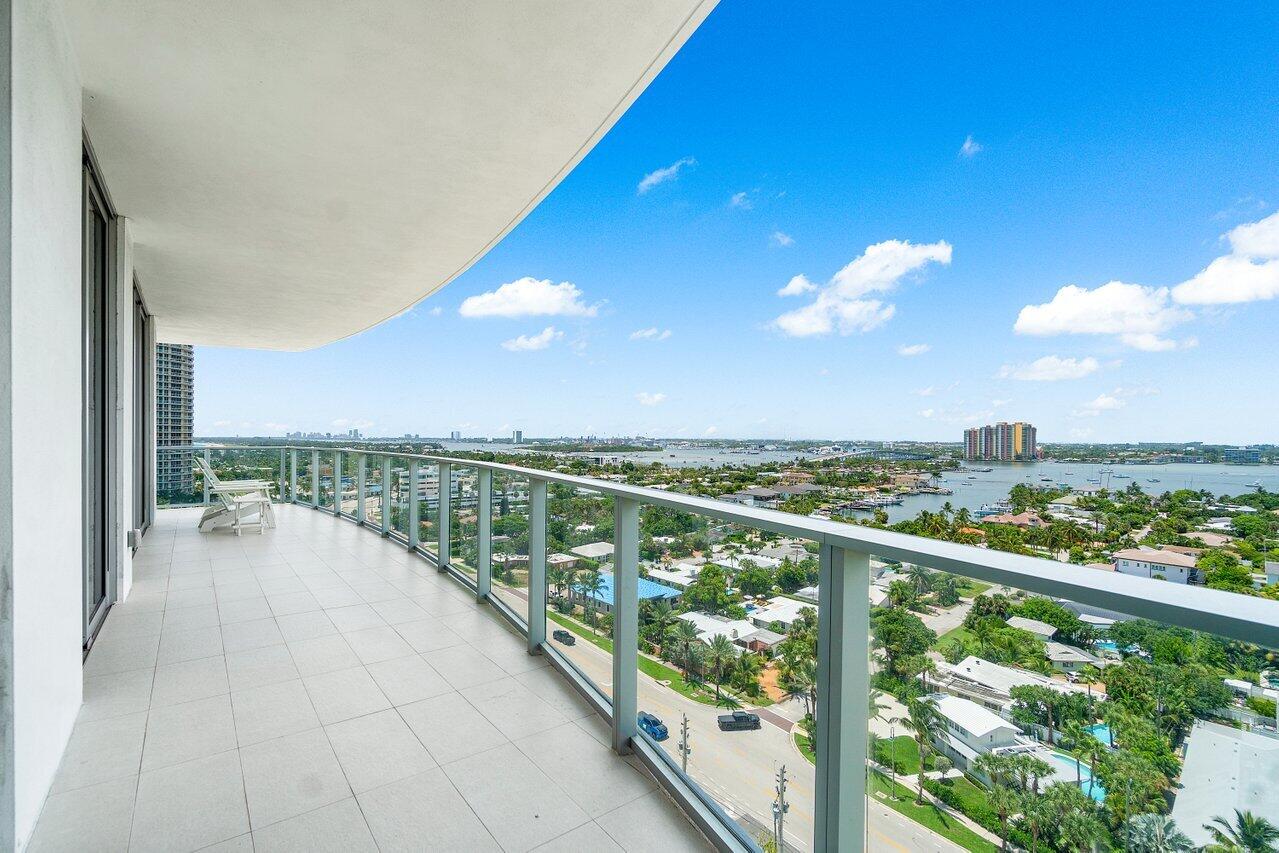 3100 N Ocean #1505, Riviera Beach FL 33404