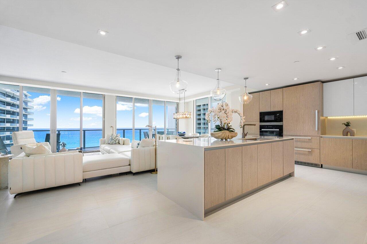 3100 N Ocean #1505, Riviera Beach FL 33404
