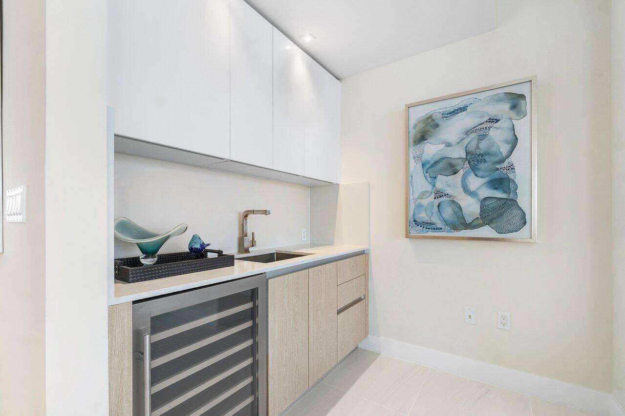 3100 N Ocean #1505, Riviera Beach FL 33404