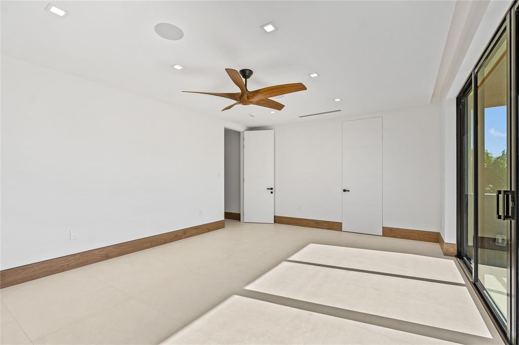 2441 NE 48th, Lighthouse Point FL 33064