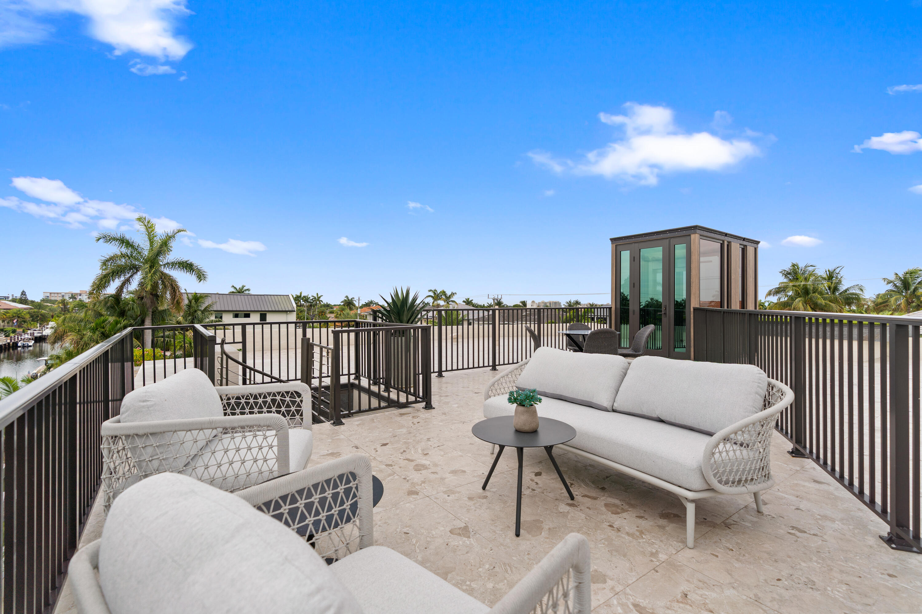 2441 NE 48th, Lighthouse Point FL 33064