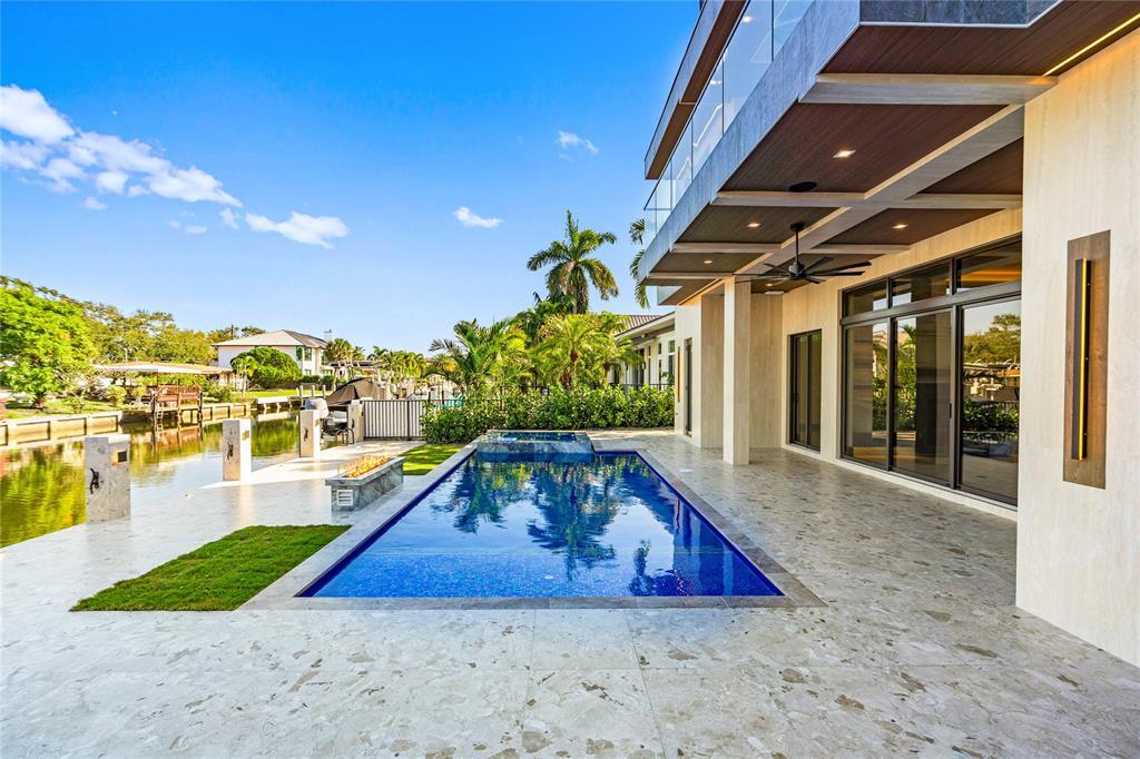 2441 NE 48th, Lighthouse Point FL 33064