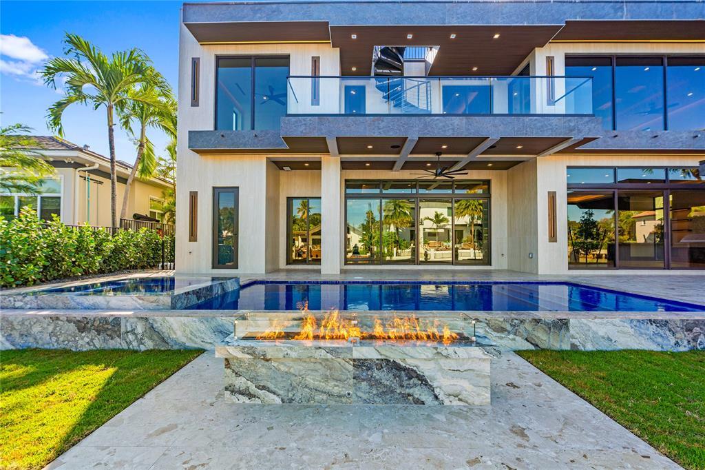 2441 NE 48th, Lighthouse Point FL 33064
