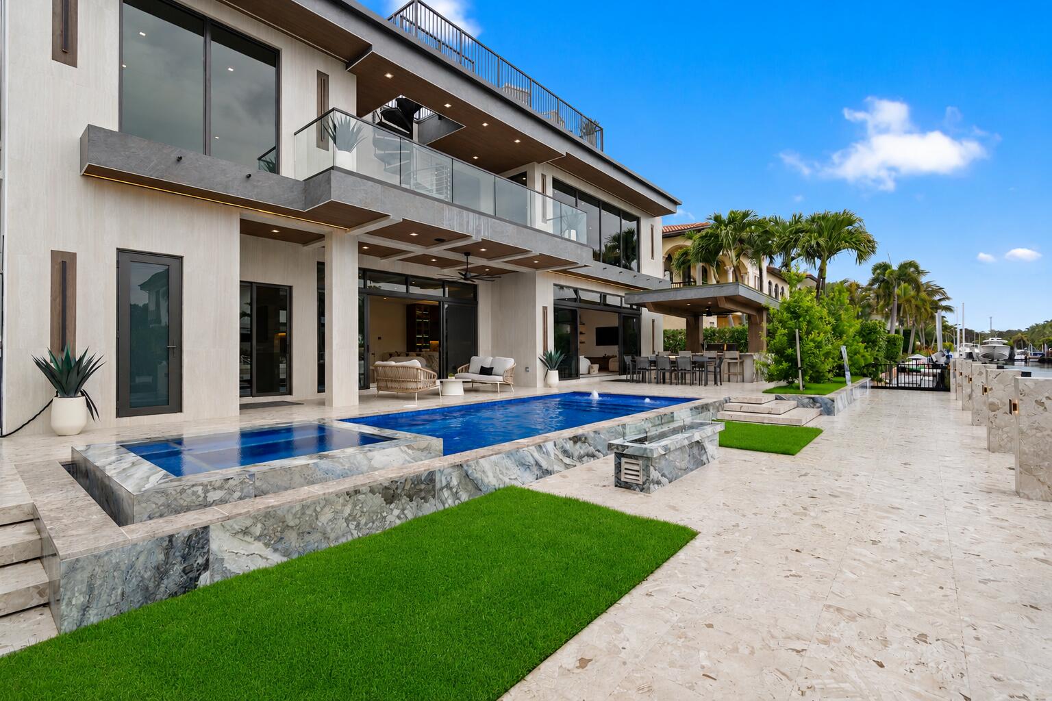 2441 NE 48th, Lighthouse Point FL 33064