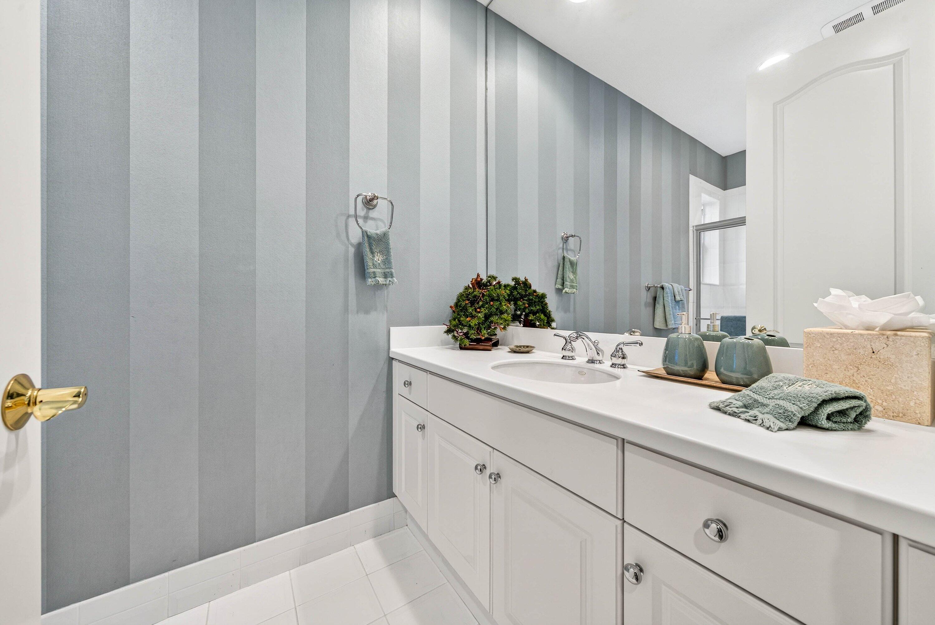 123 Sunesta Cove, Palm Beach Gardens FL 33418