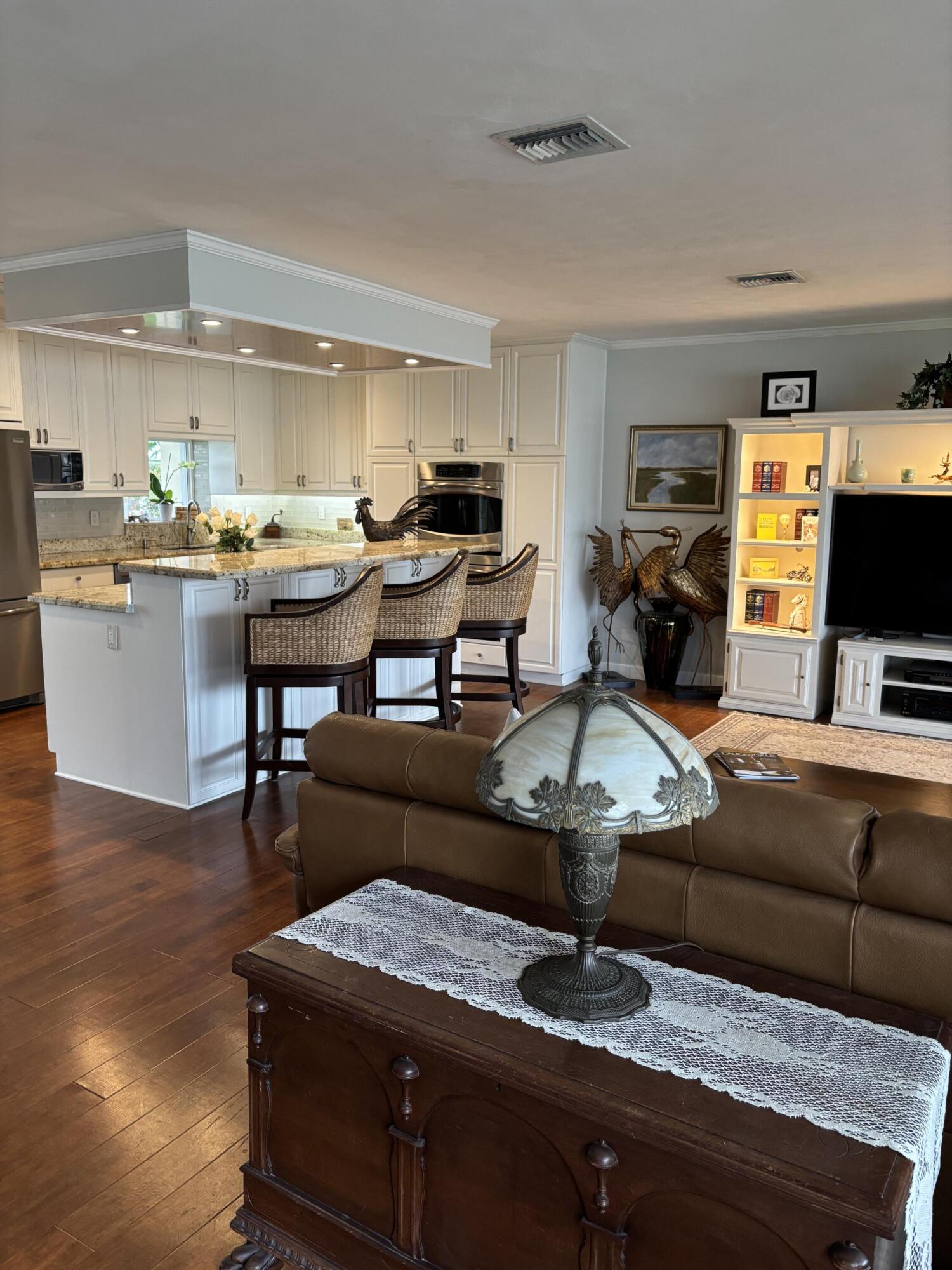 1607 SE 12th, Fort Lauderdale FL 33316