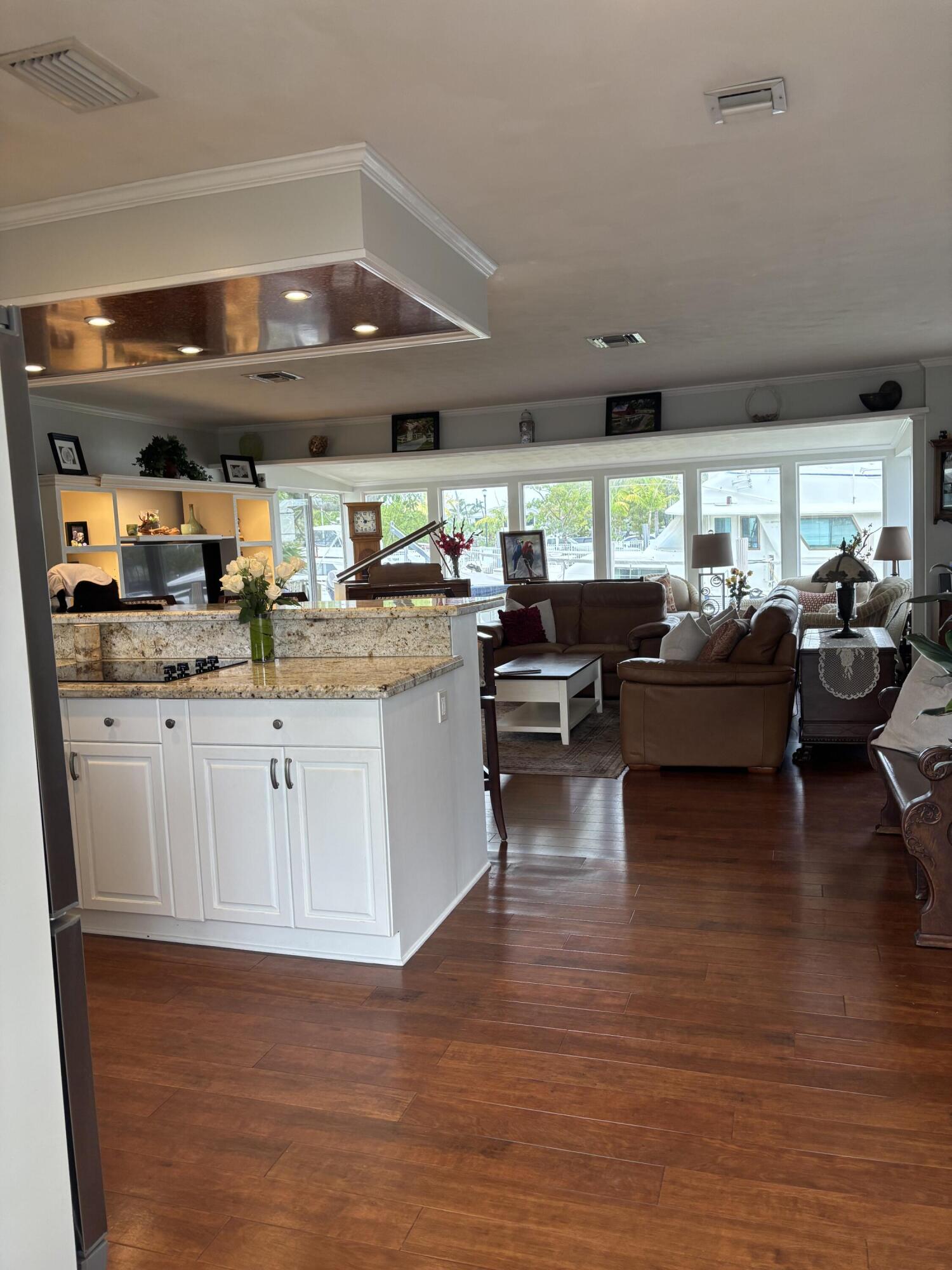 1607 SE 12th, Fort Lauderdale FL 33316