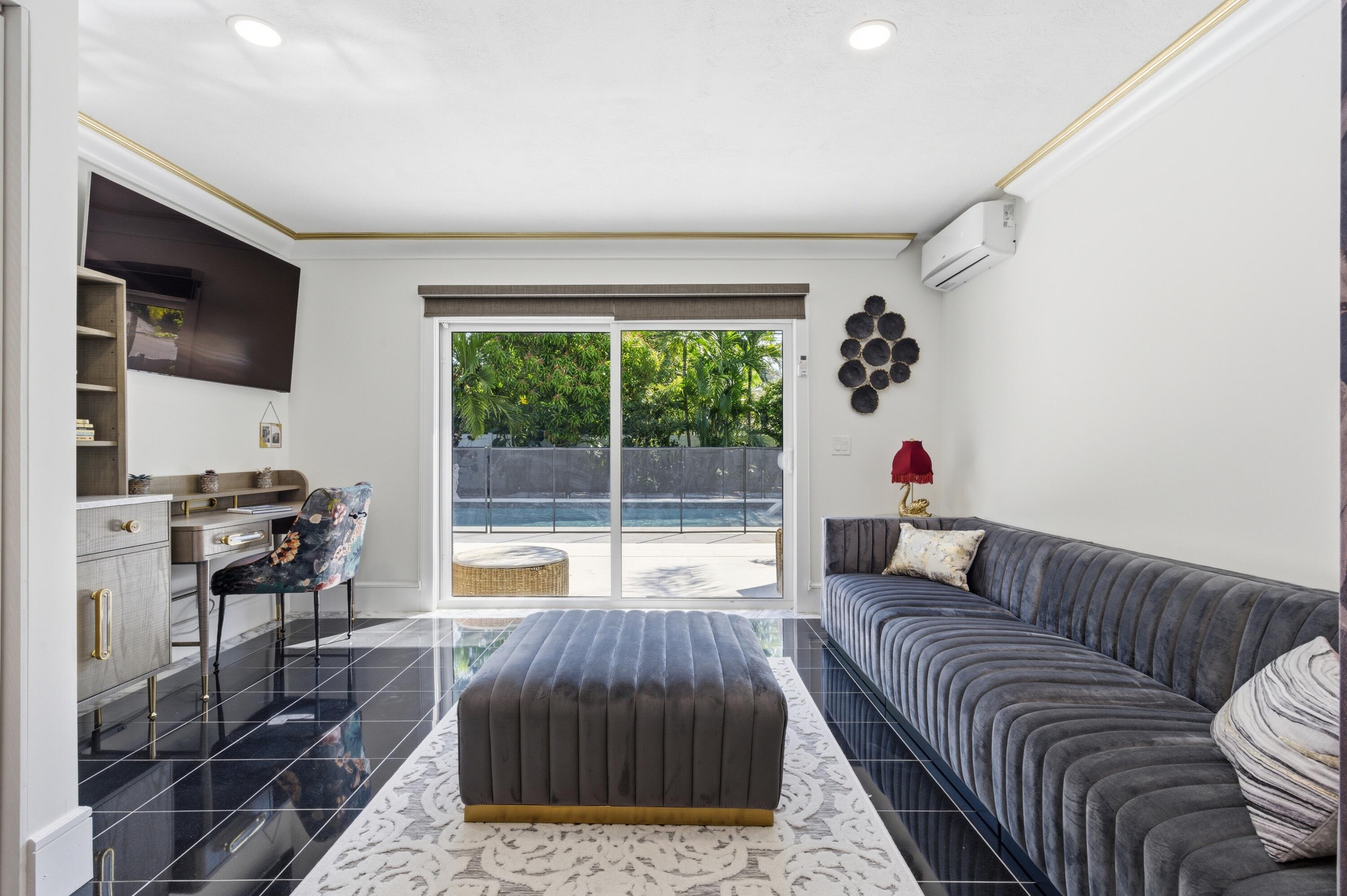702 S Atlantic, Lantana FL 33462