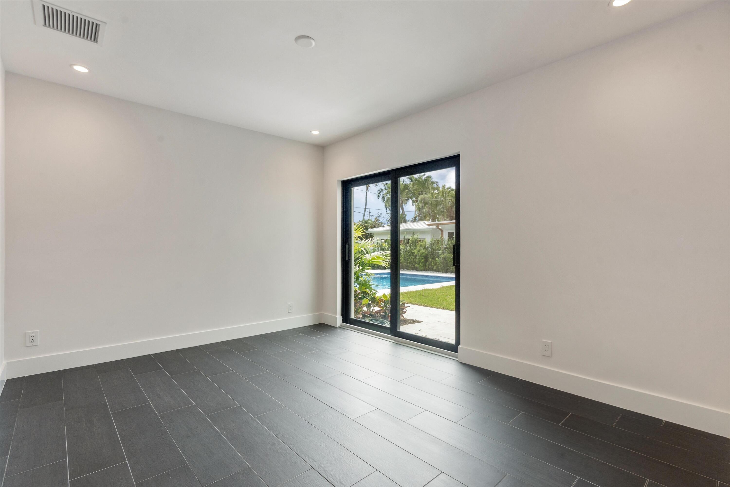 1032 SE 13th, Fort Lauderdale FL 33316