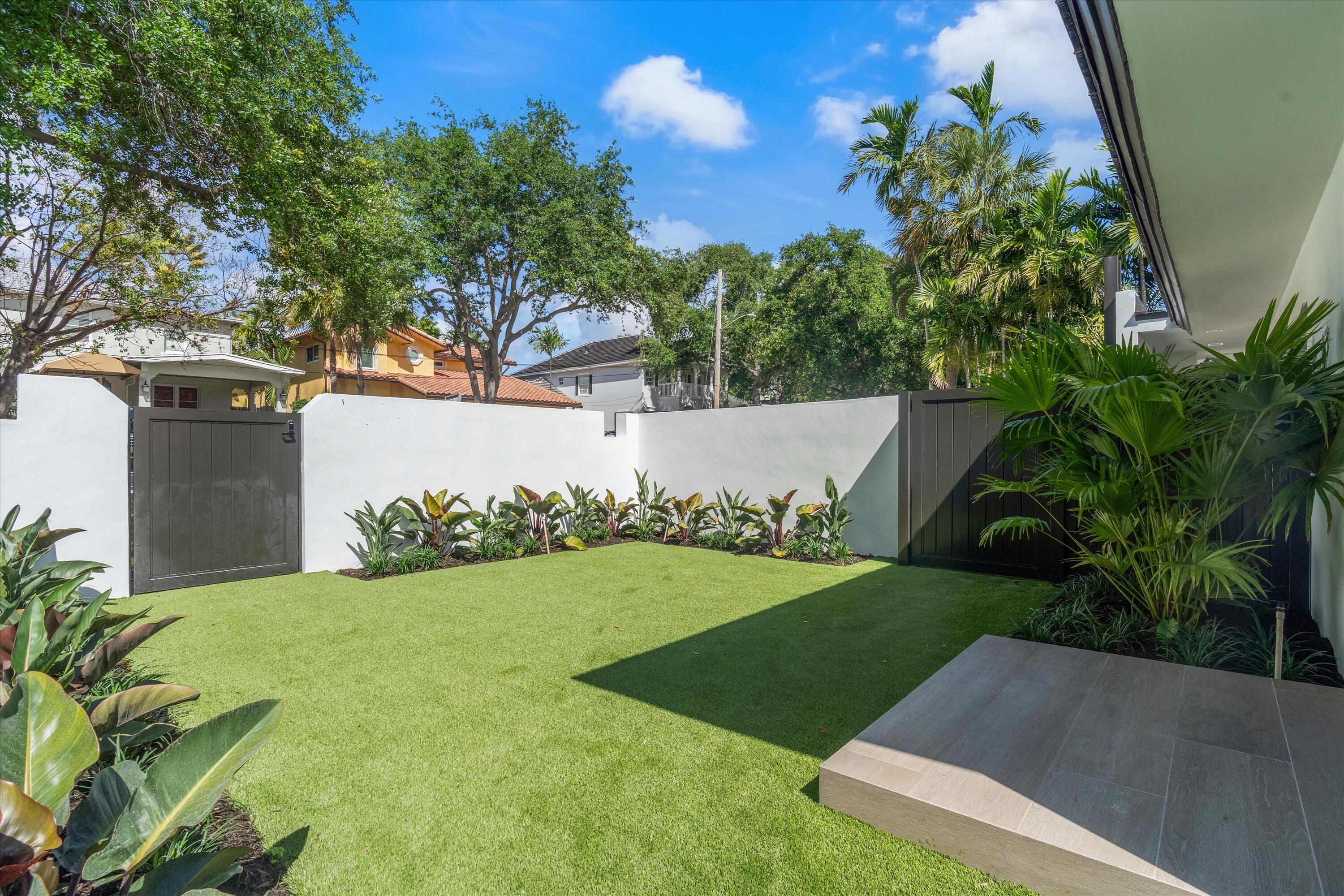 1032 SE 13th, Fort Lauderdale FL 33316