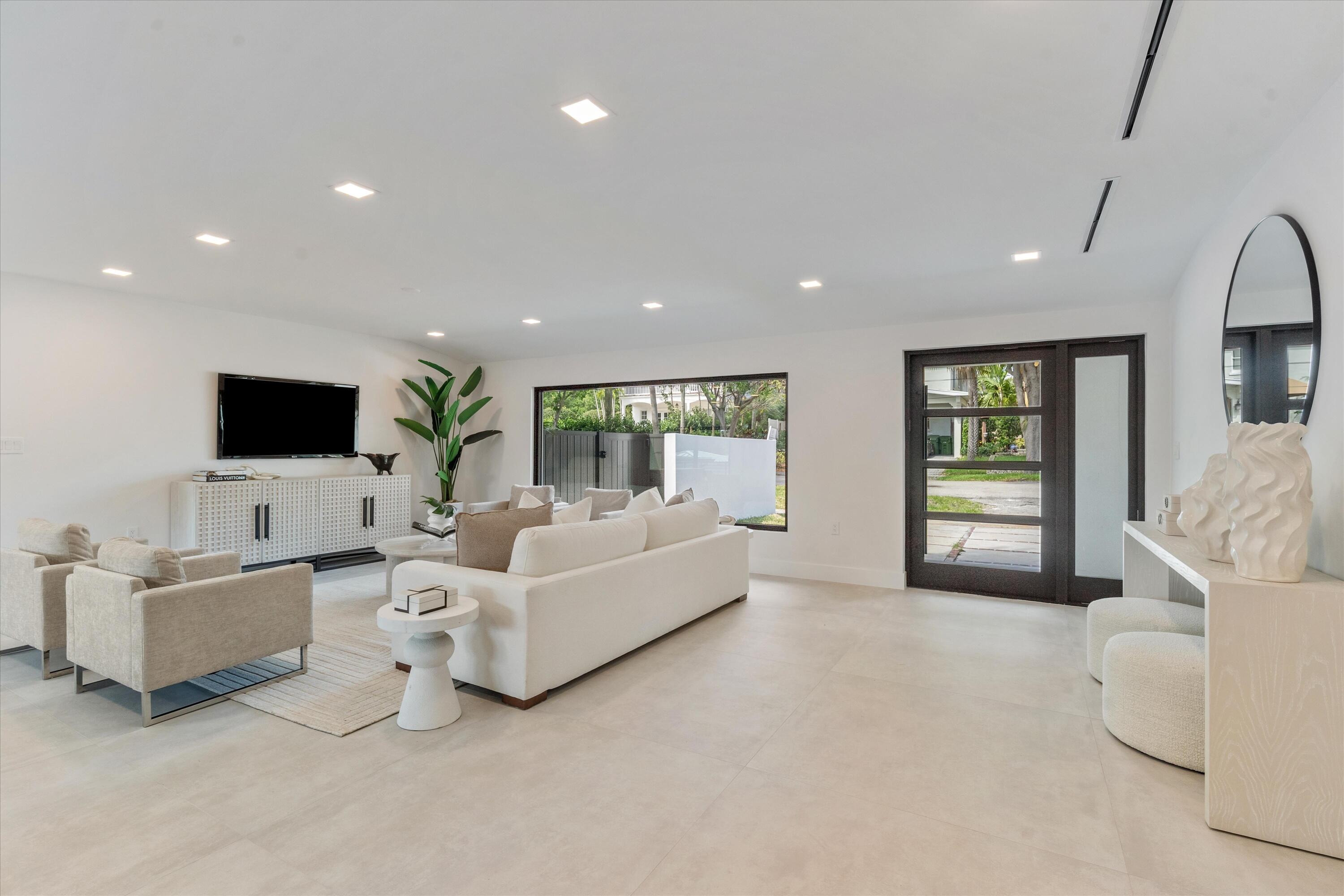 1032 SE 13th, Fort Lauderdale FL 33316