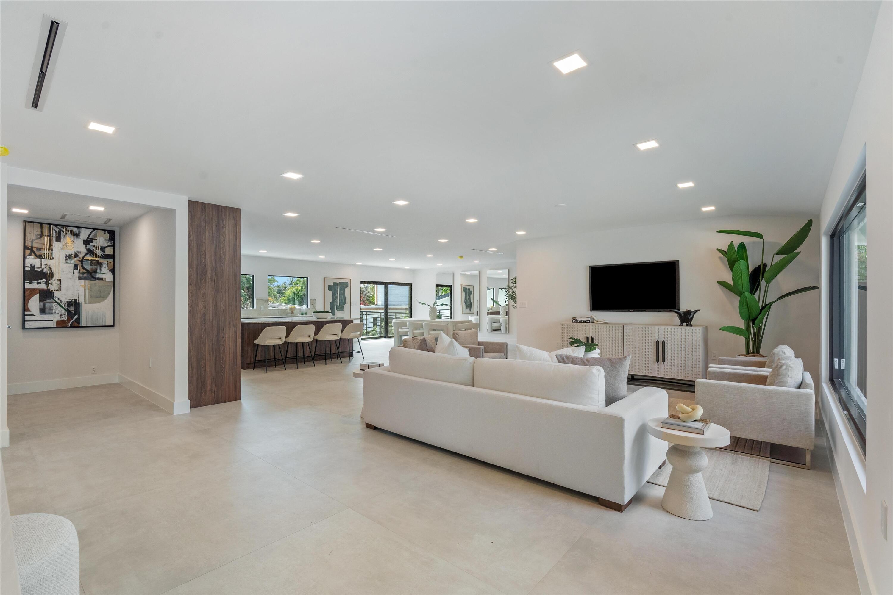 1032 SE 13th, Fort Lauderdale FL 33316