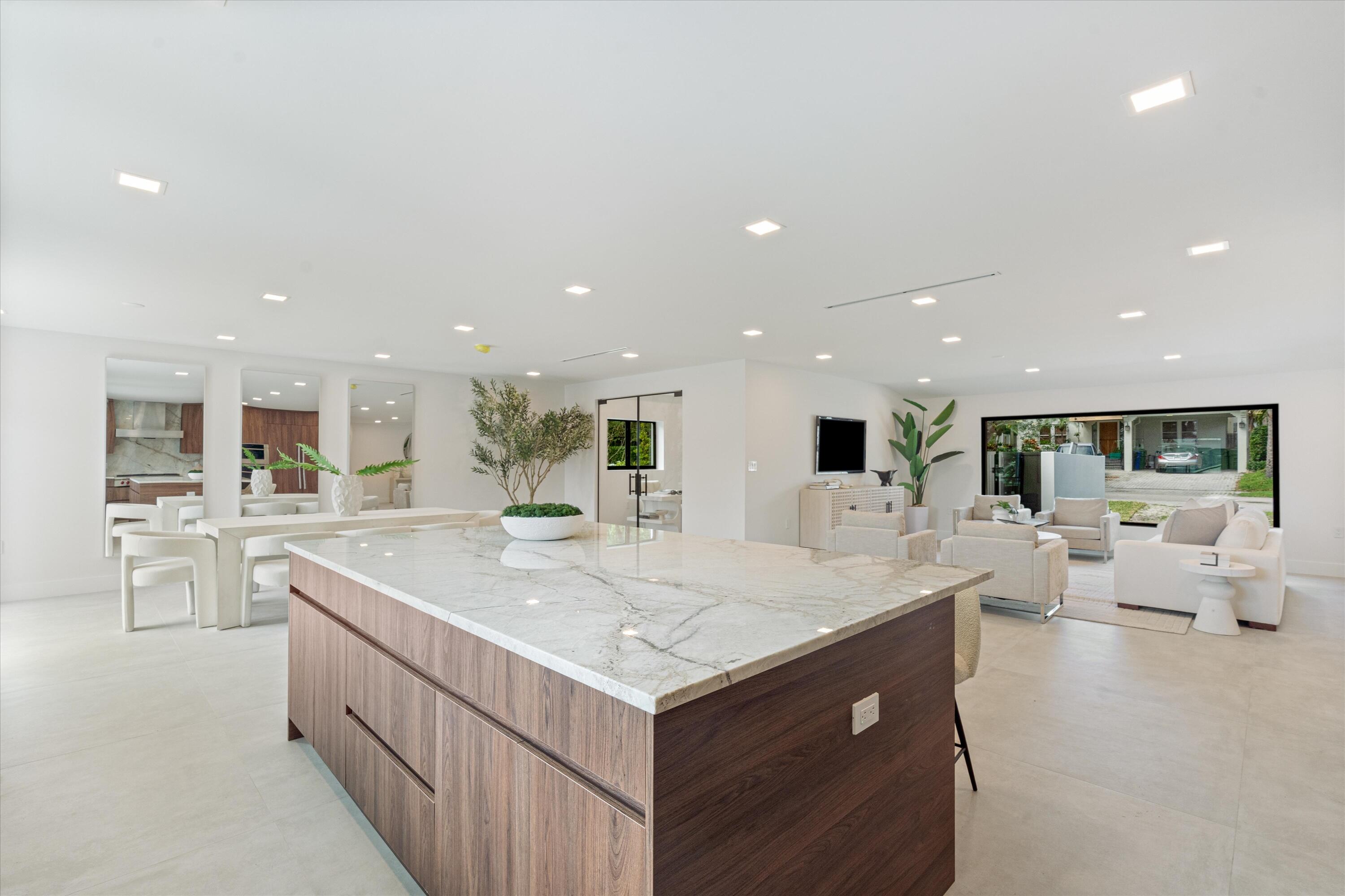 1032 SE 13th, Fort Lauderdale FL 33316