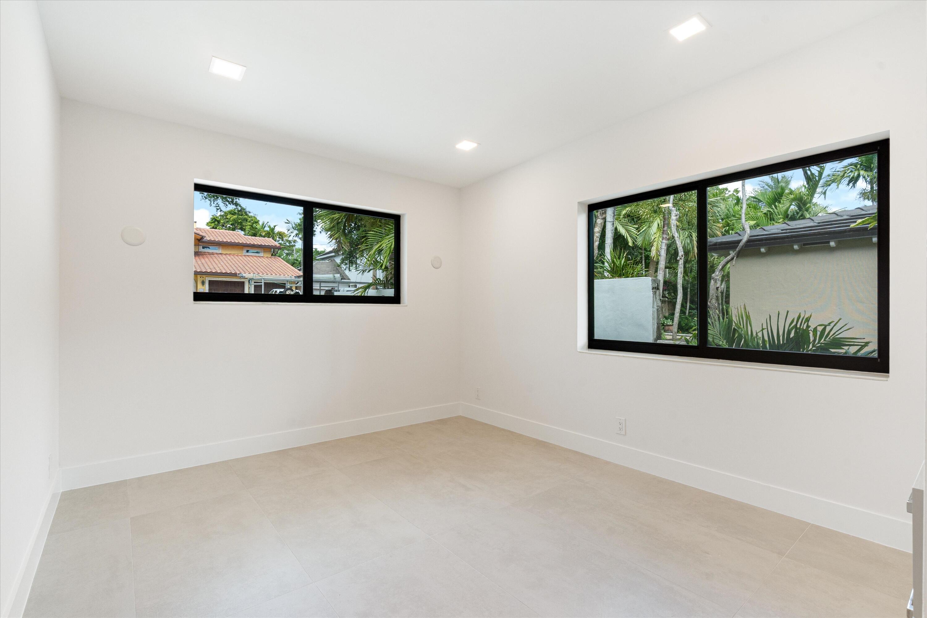 1032 SE 13th, Fort Lauderdale FL 33316